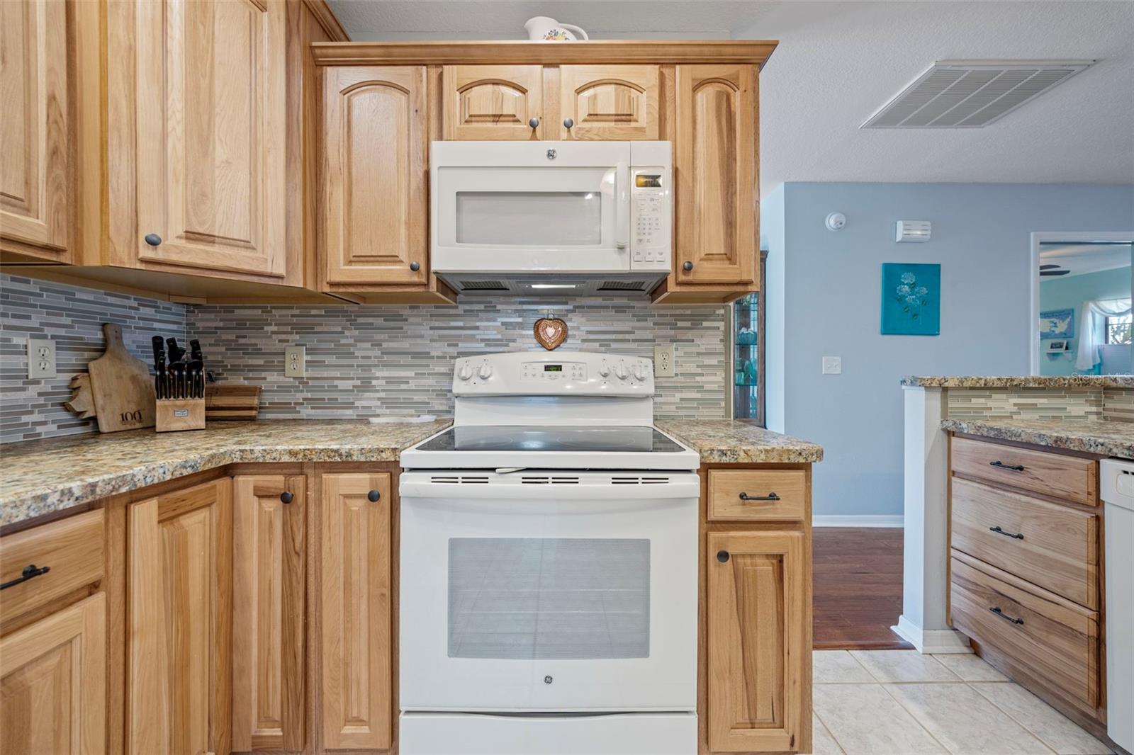 Image 16 of 74 For 1207 Bluewater Drive