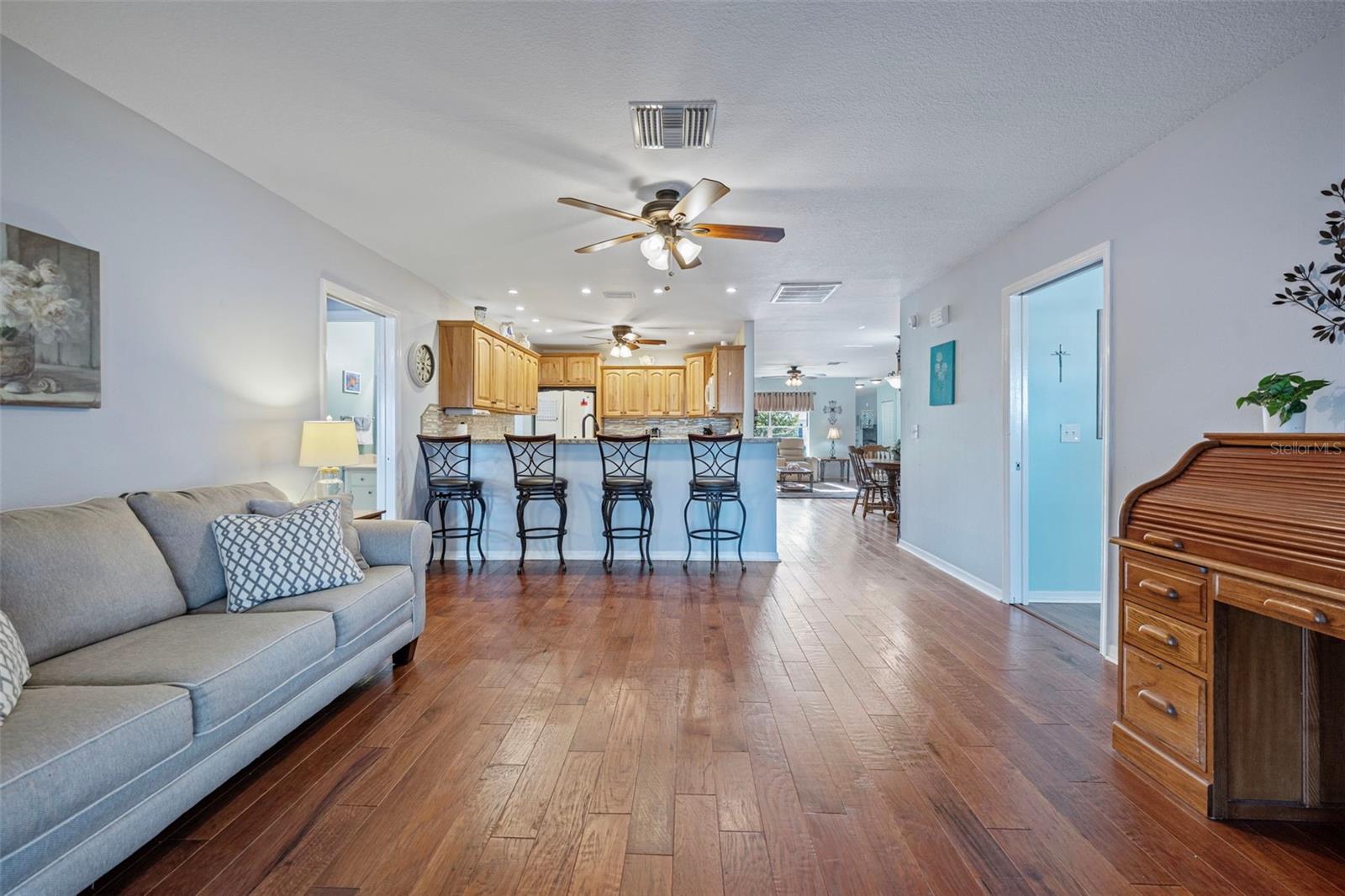 Image 21 of 74 For 1207 Bluewater Drive