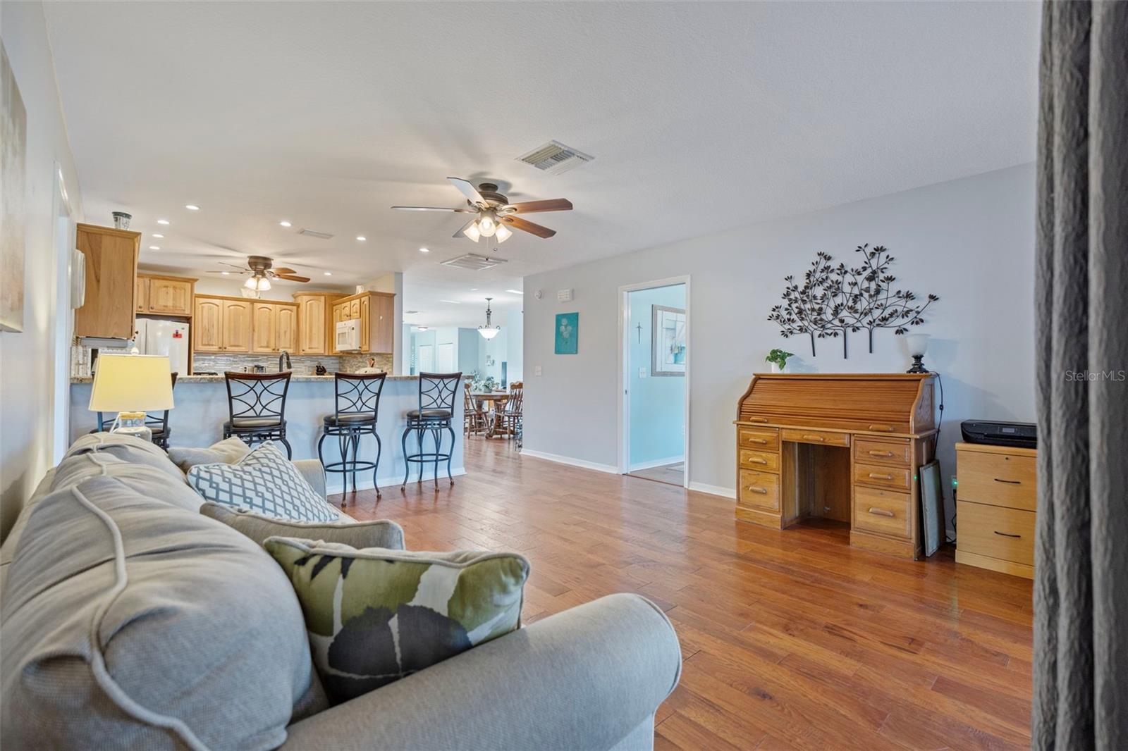 Image 22 of 74 For 1207 Bluewater Drive