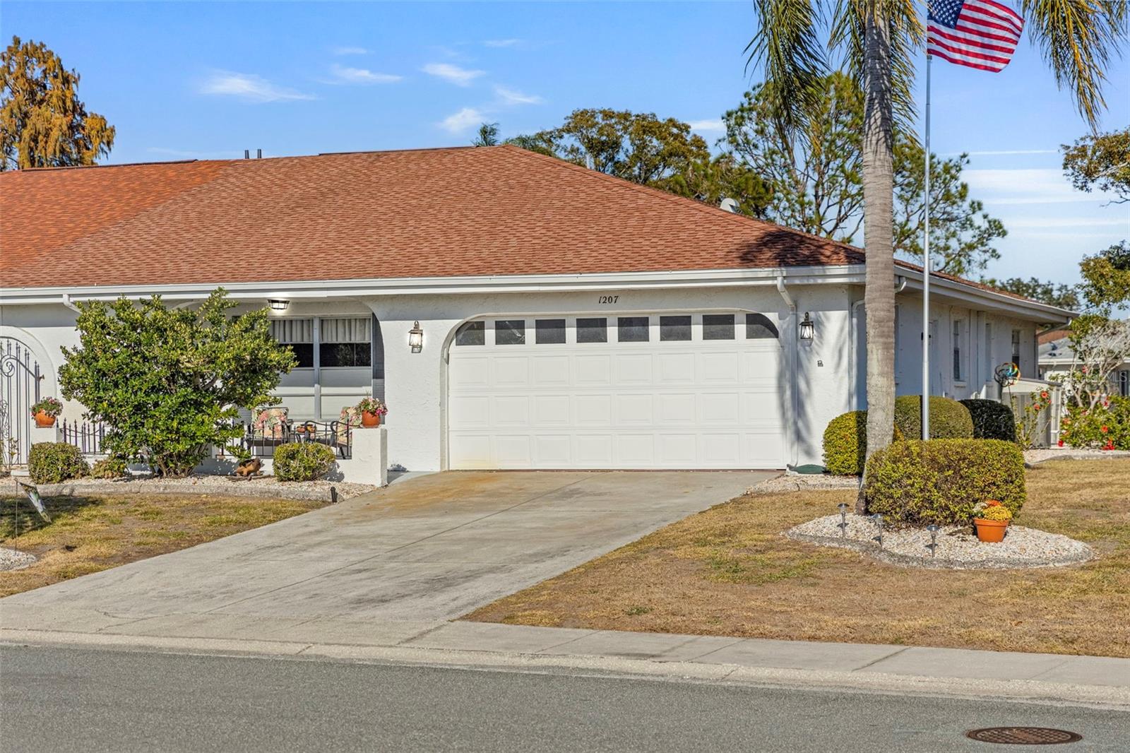 Image 36 of 74 For 1207 Bluewater Drive