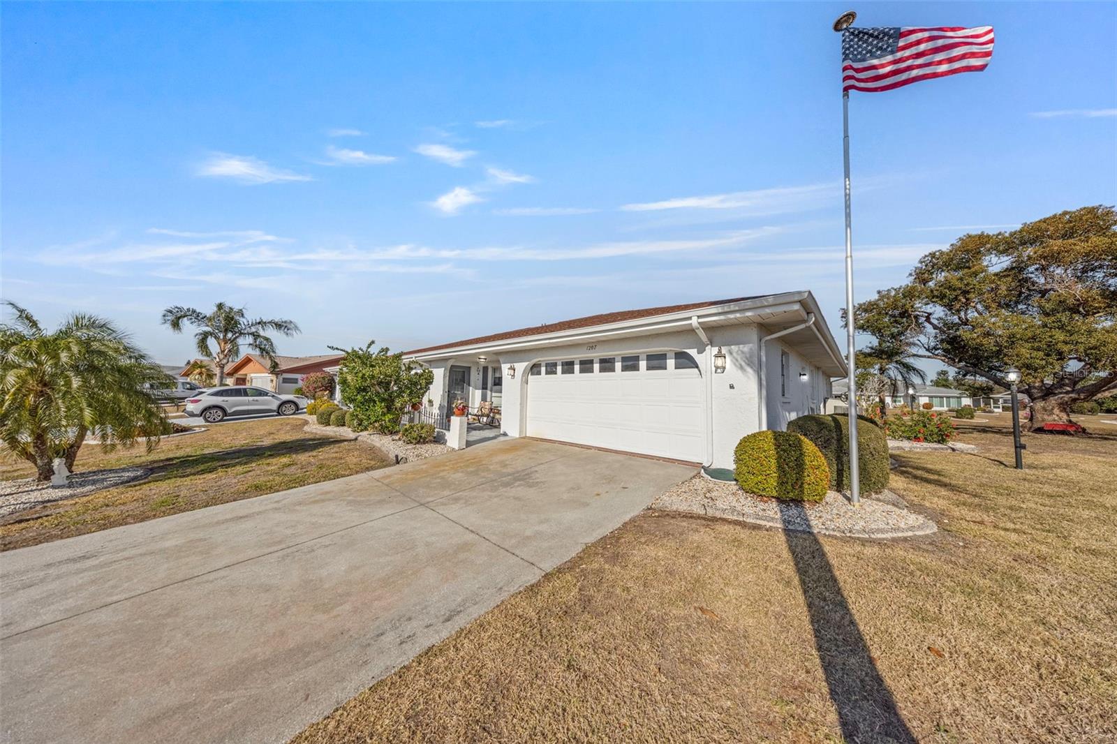 Image 37 of 74 For 1207 Bluewater Drive