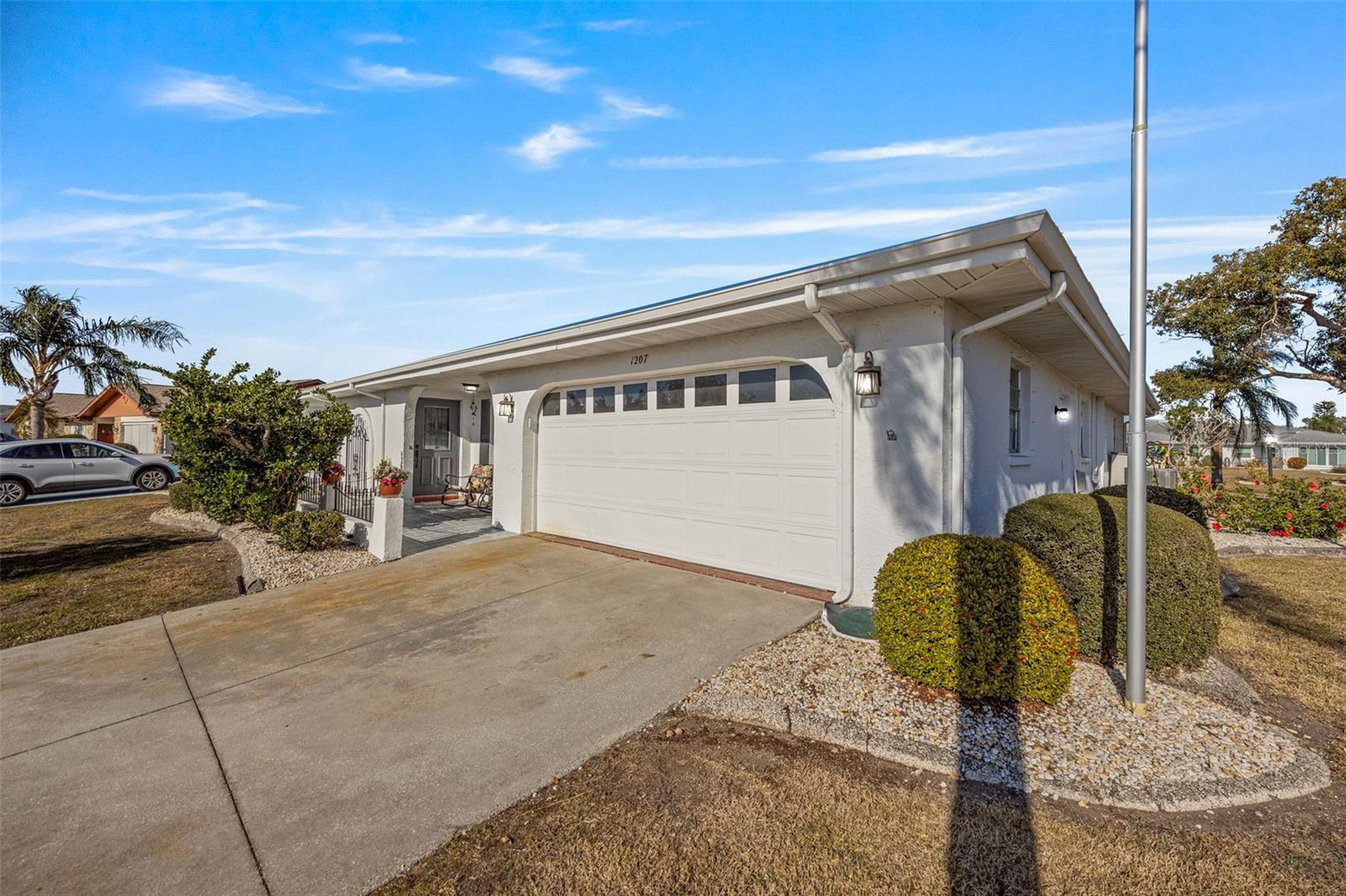 Image 38 of 74 For 1207 Bluewater Drive