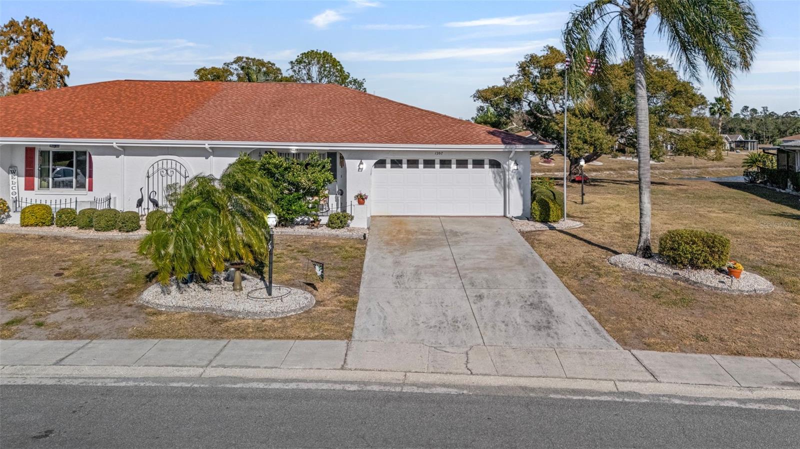 Image 42 of 74 For 1207 Bluewater Drive