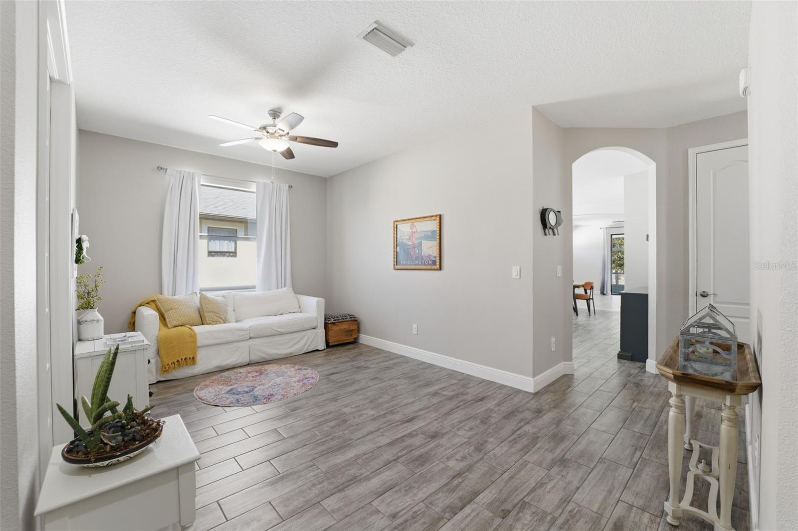 Image 10 of 53 For 8328 Auburn Rise Court