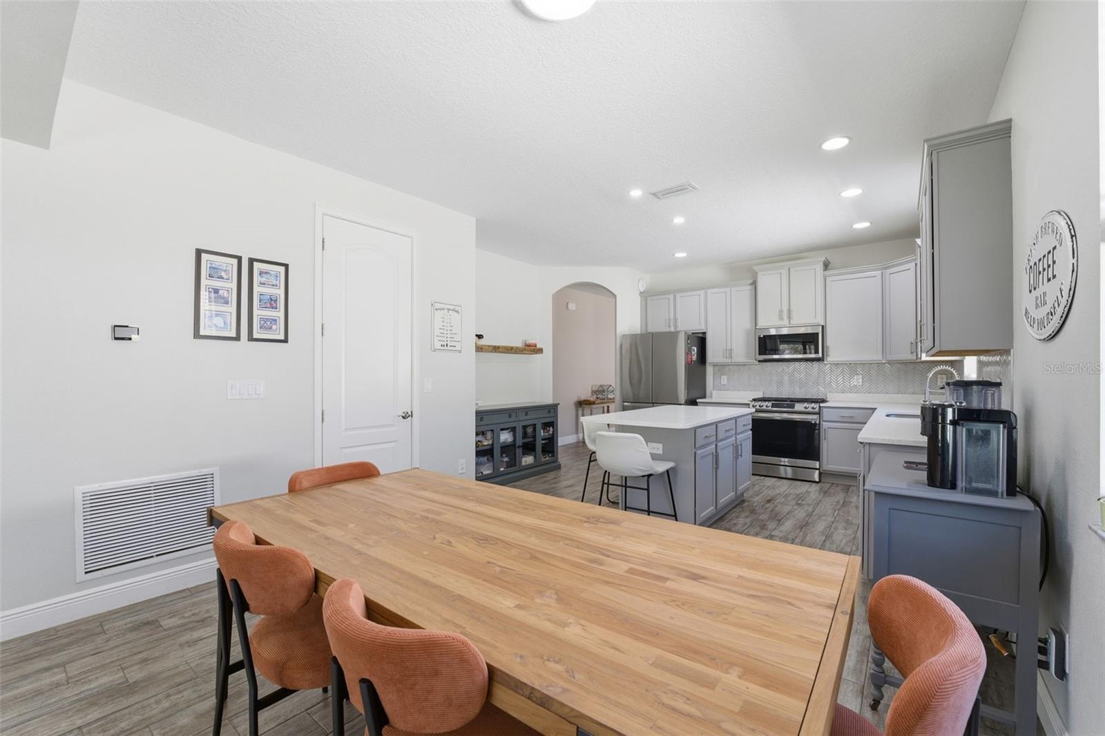 Image 23 of 53 For 8328 Auburn Rise Court