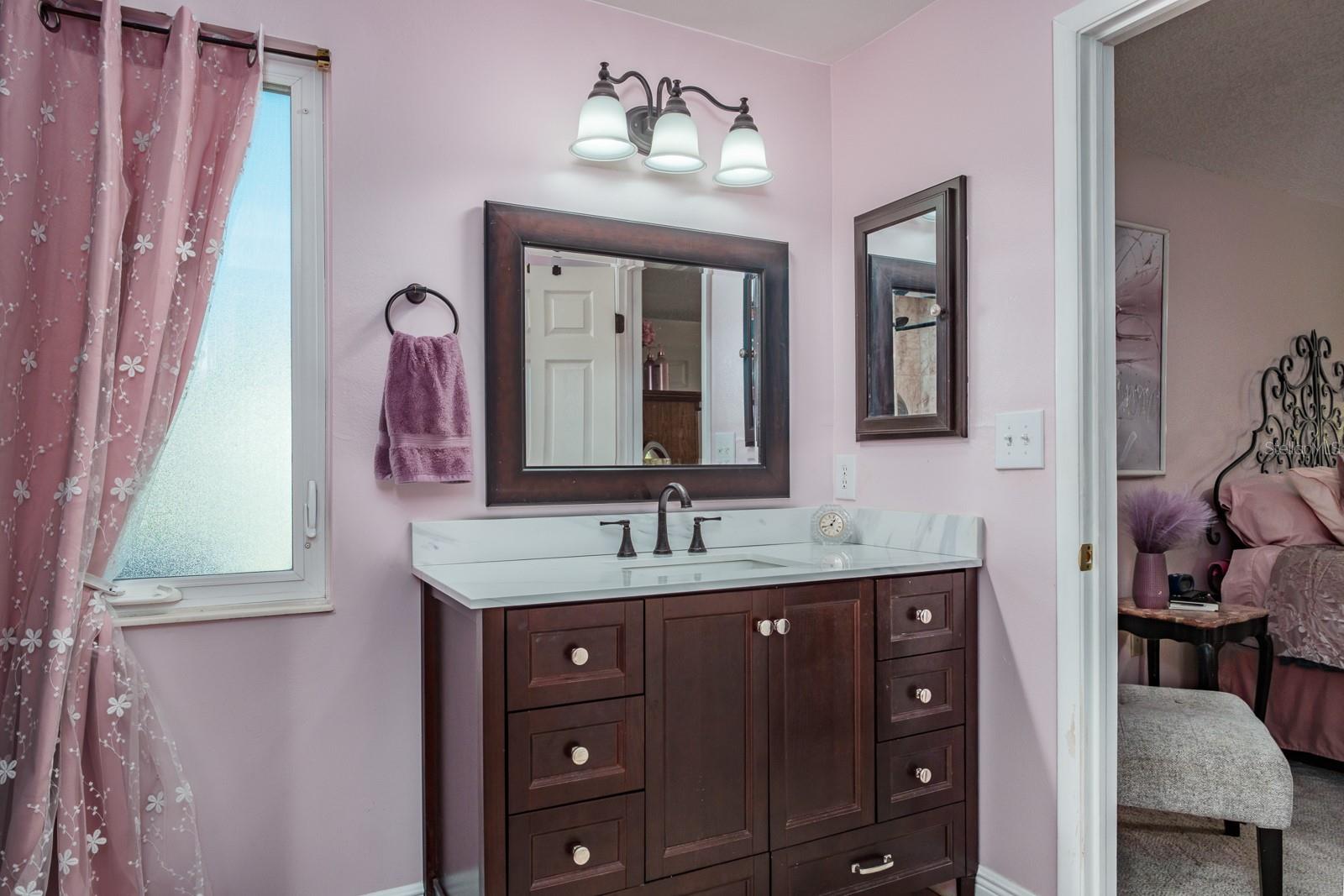 Image 36 of 74 For 501 Lakeview Drive