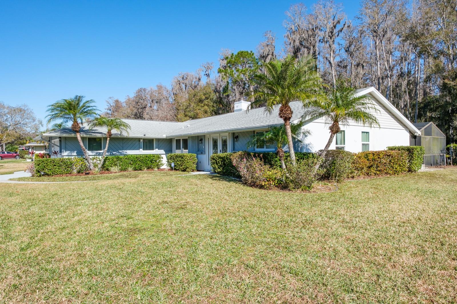 Image 5 of 74 For 501 Lakeview Drive