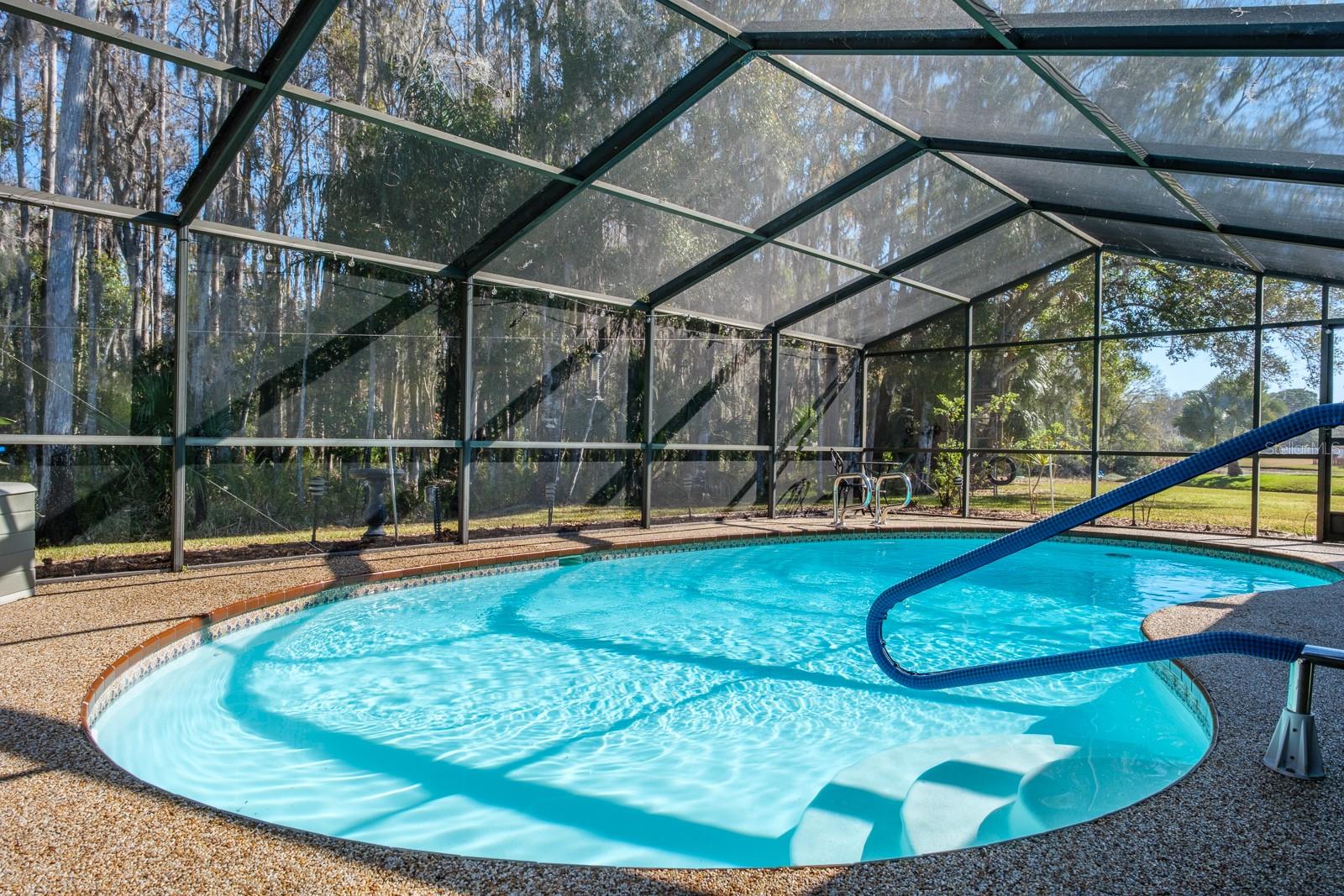 Image 52 of 74 For 501 Lakeview Drive