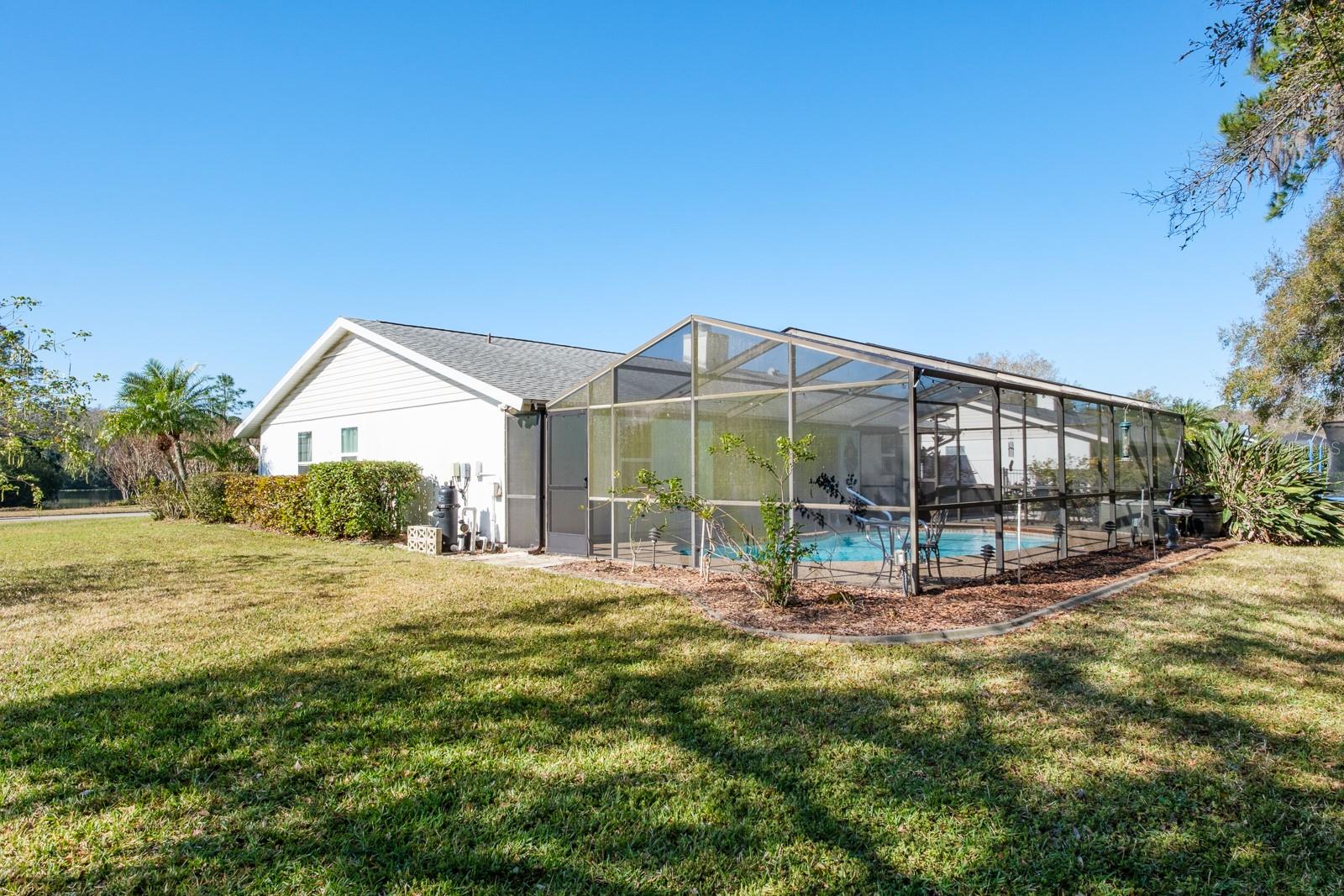 Image 54 of 74 For 501 Lakeview Drive