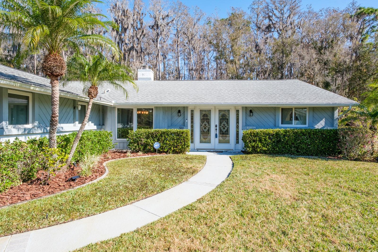 Image 8 of 74 For 501 Lakeview Drive