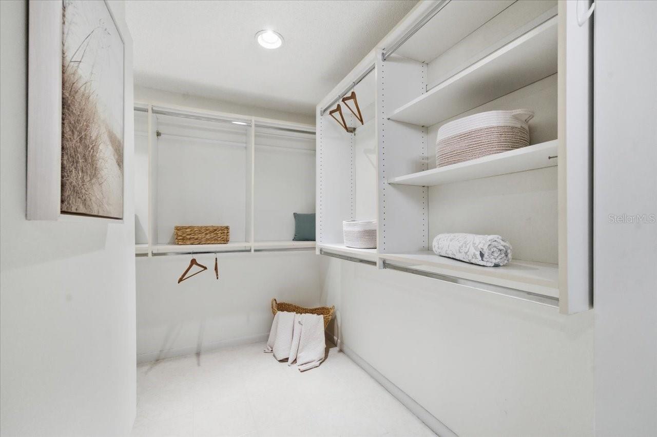 Image 21 of 37 For 4230 Glen Haven Lane 4230