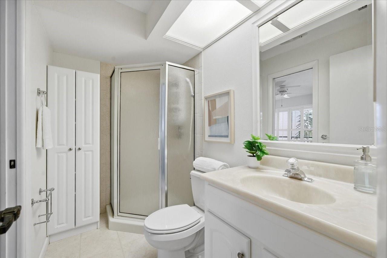 Image 26 of 37 For 4230 Glen Haven Lane 4230