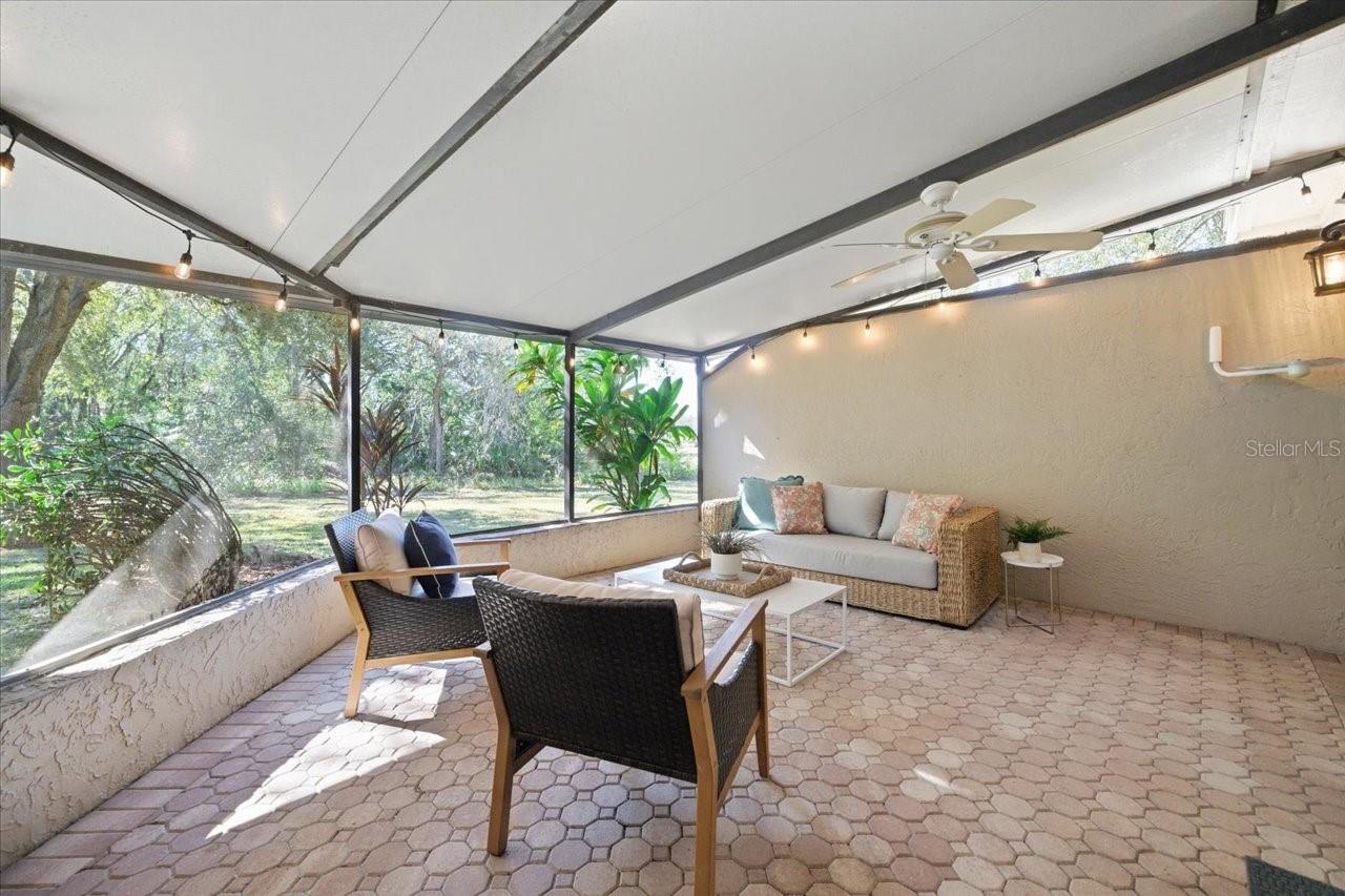 Image 29 of 37 For 4230 Glen Haven Lane 4230