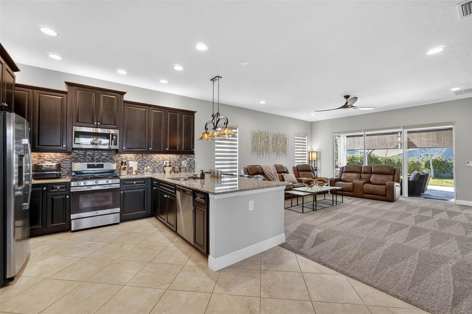 Image 23 of 92 For 30724 Lindentree Drive