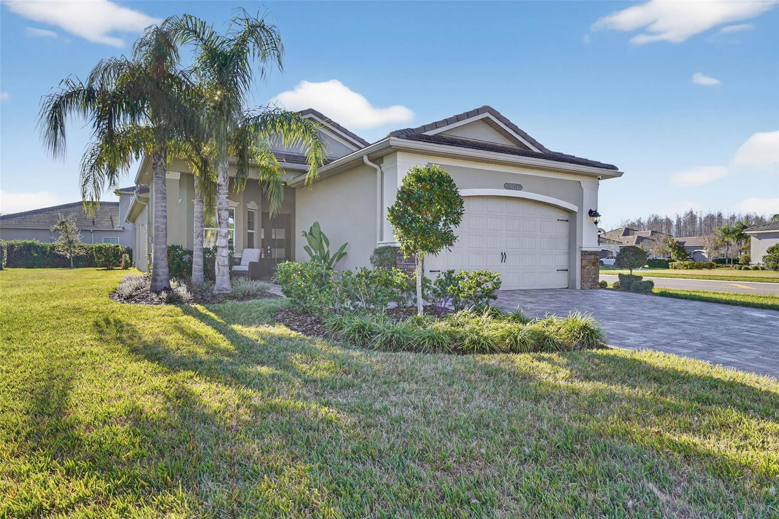 Image 4 of 92 For 30724 Lindentree Drive