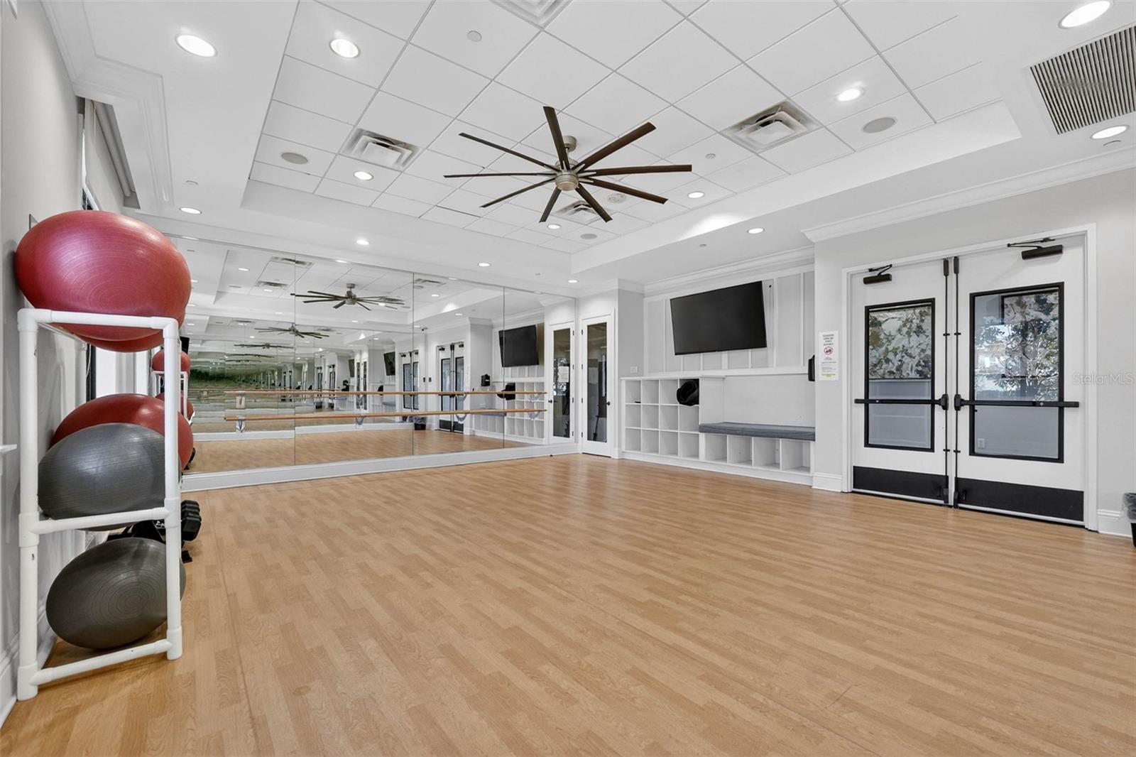 Image 77 of 92 For 30724 Lindentree Drive