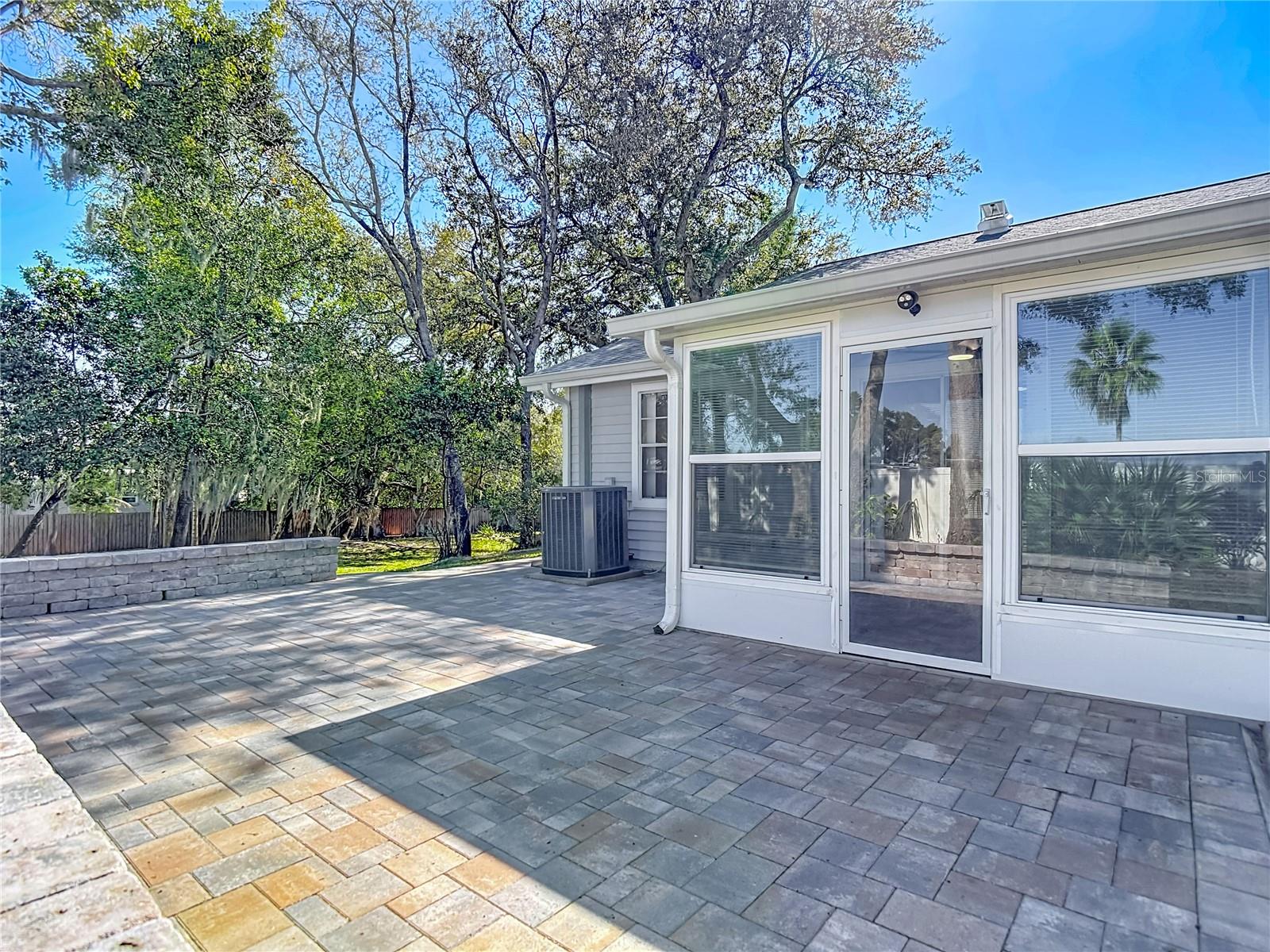 Image 51 of 88 For 39650 Us Highway 19 N 834