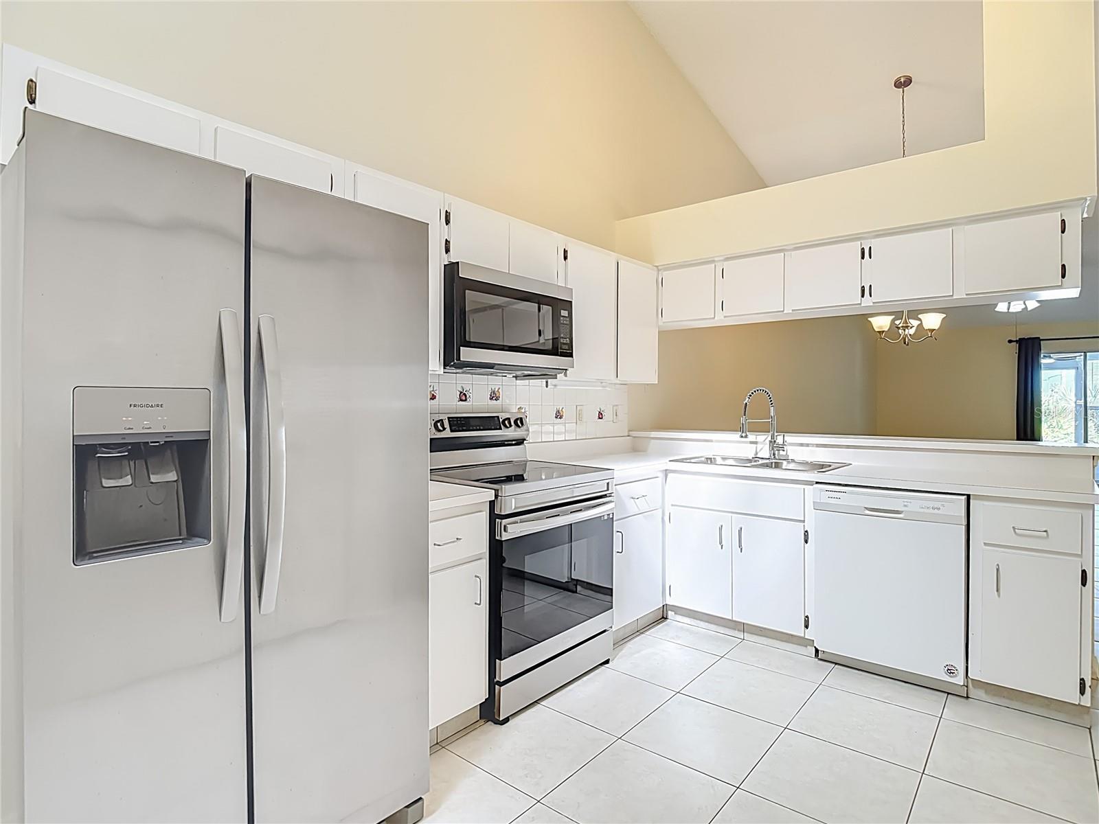 Image 8 of 88 For 39650 Us Highway 19 N 834