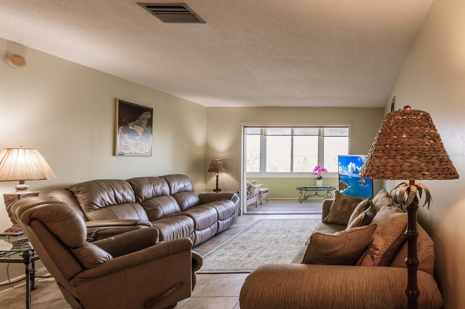 Image 6 of 15 For 1255 Peppertree Drive 306