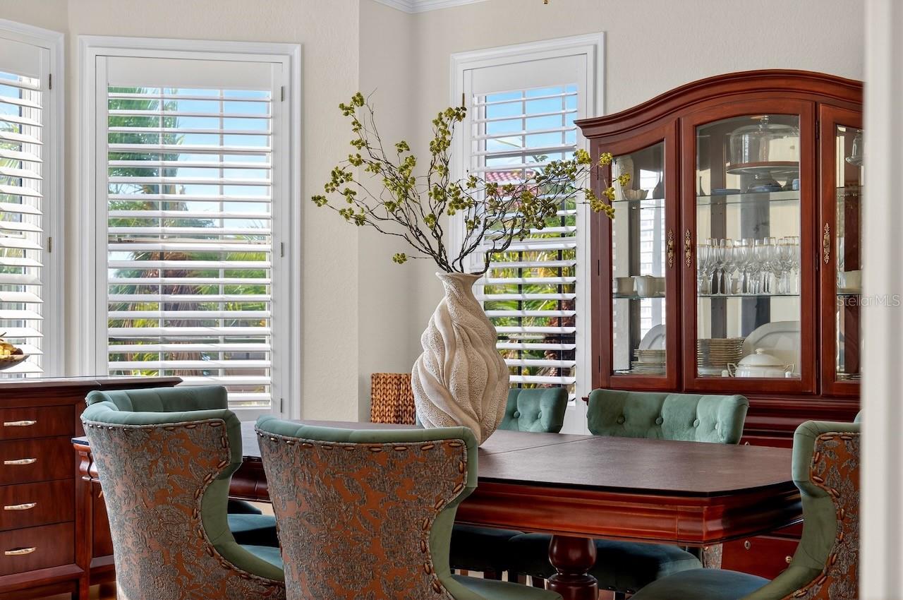 Image 14 of 63 For 5900 Bayview Circle S