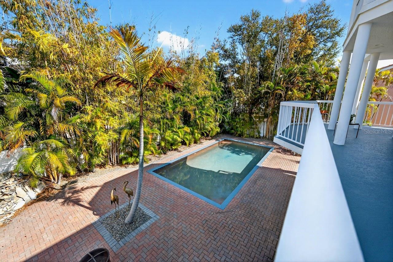 Image 28 of 63 For 5900 Bayview Circle S