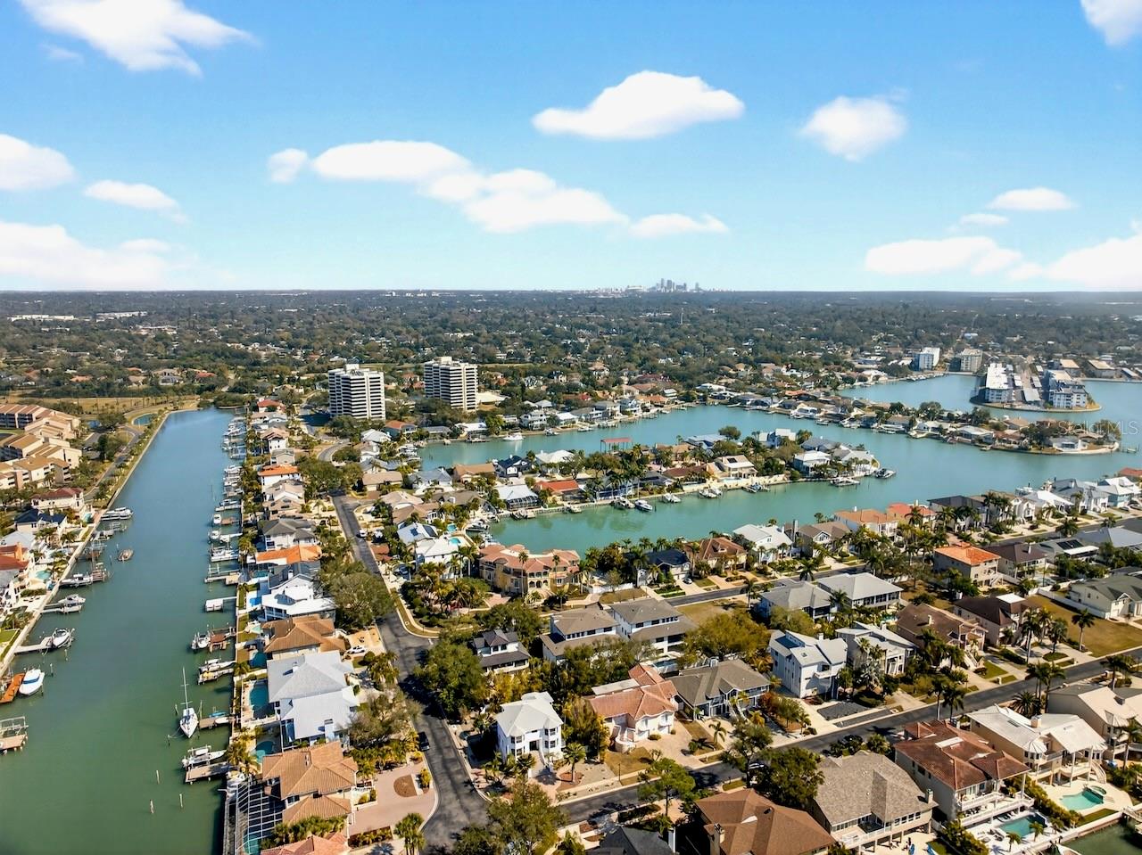 Image 49 of 63 For 5900 Bayview Circle S