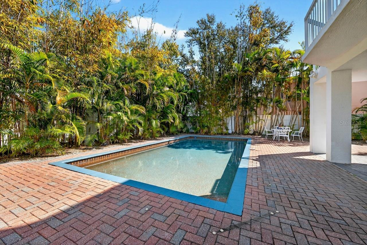 Image 55 of 63 For 5900 Bayview Circle S