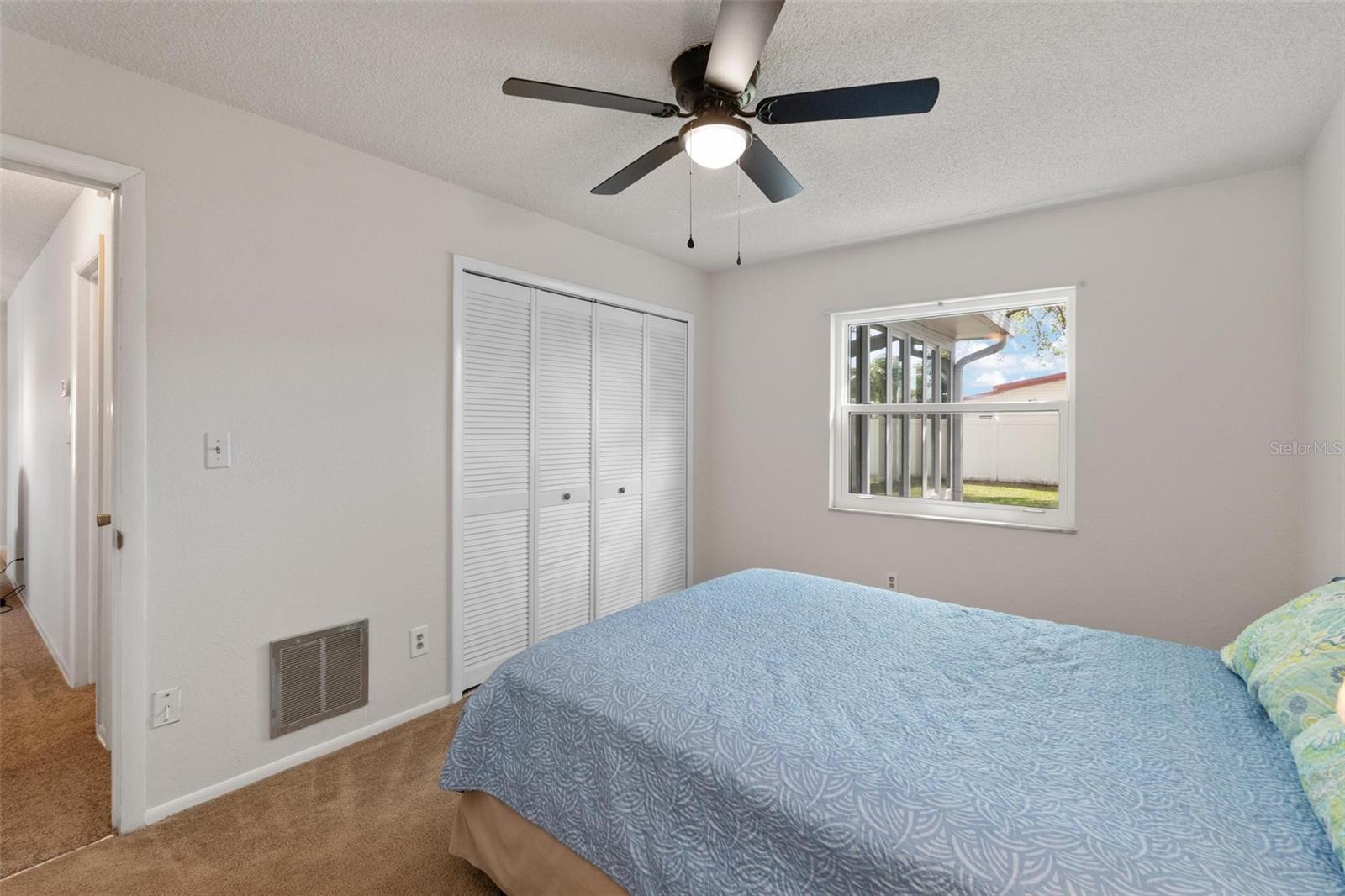 Image 27 of 36 For 11196 120th Terrace