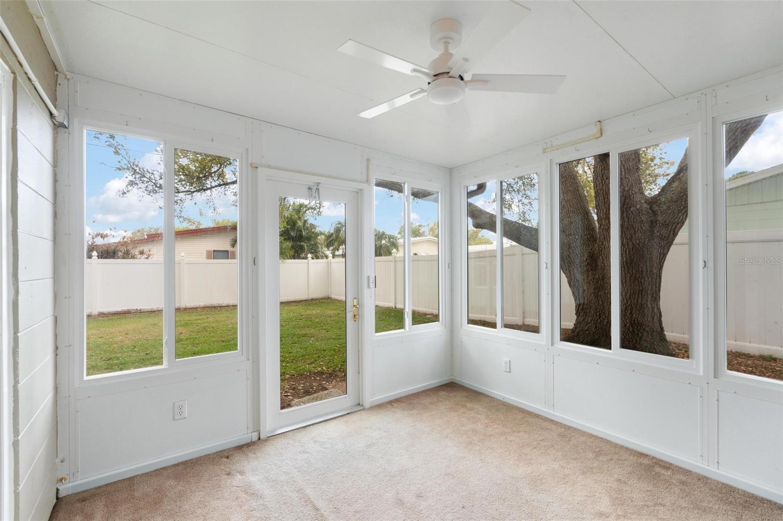 Image 31 of 36 For 11196 120th Terrace