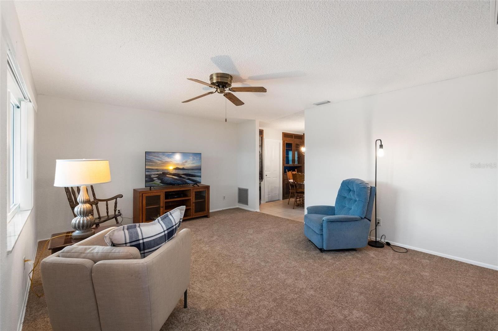 Image 4 of 36 For 11196 120th Terrace