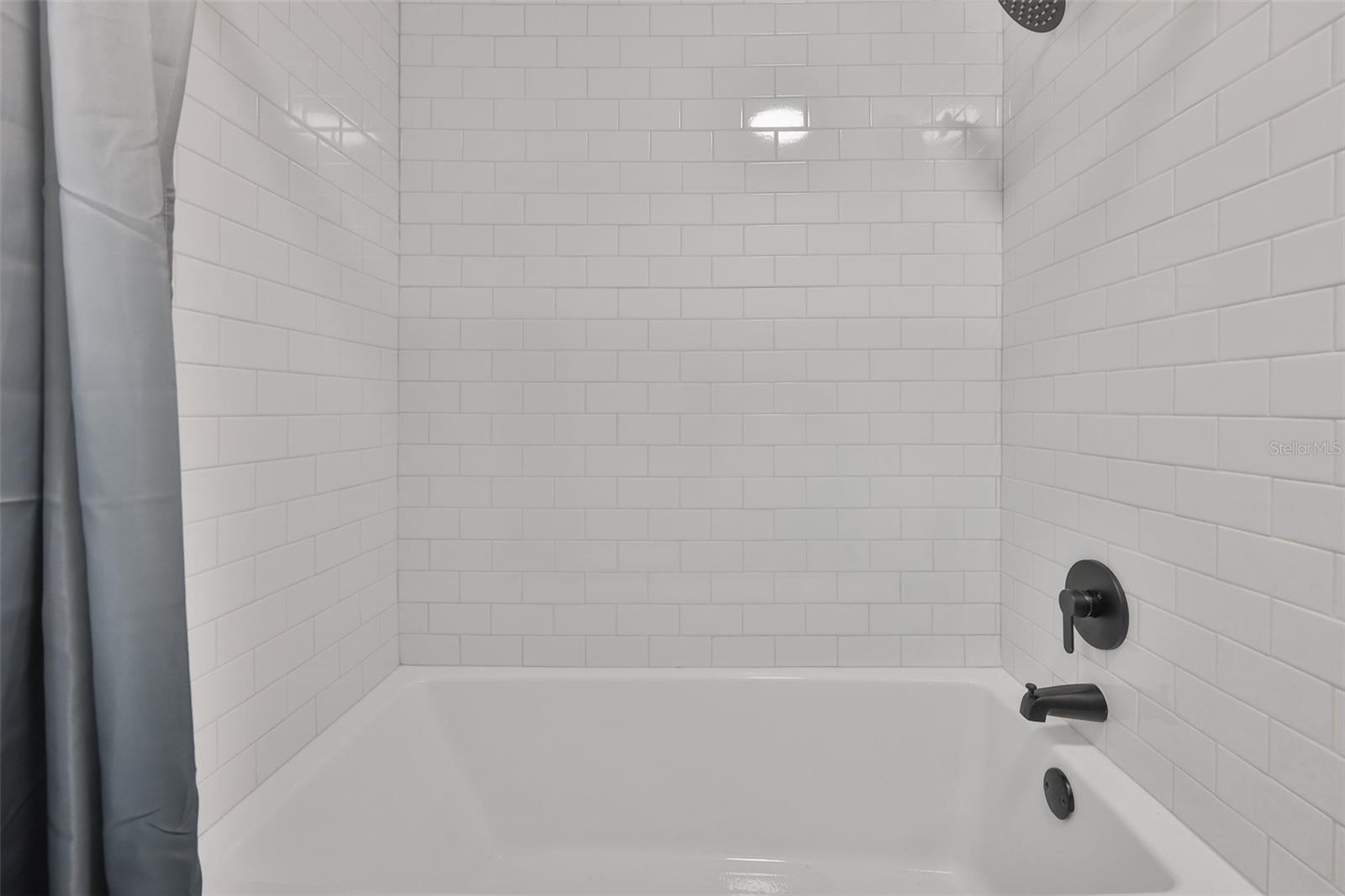 Image 10 of 61 For 1007 Strawpocket Place