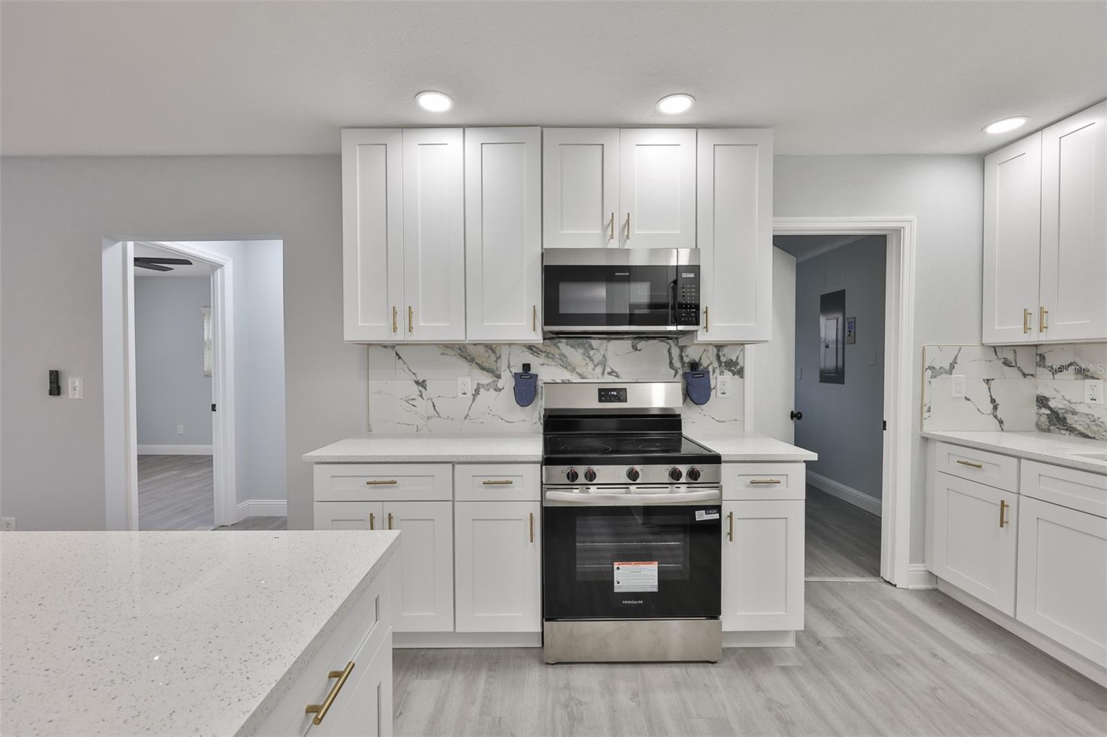 Image 16 of 61 For 1007 Strawpocket Place