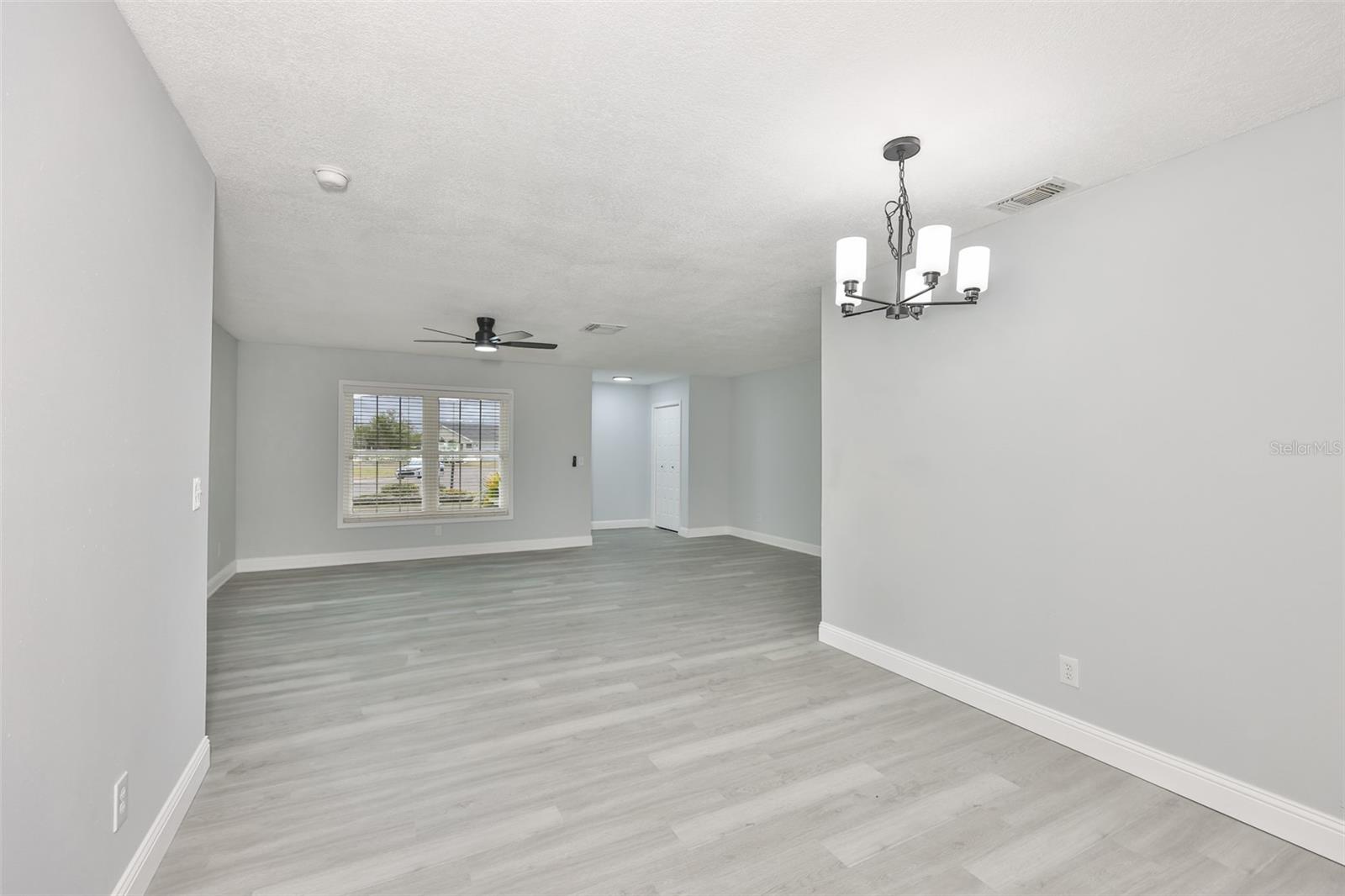 Image 19 of 61 For 1007 Strawpocket Place