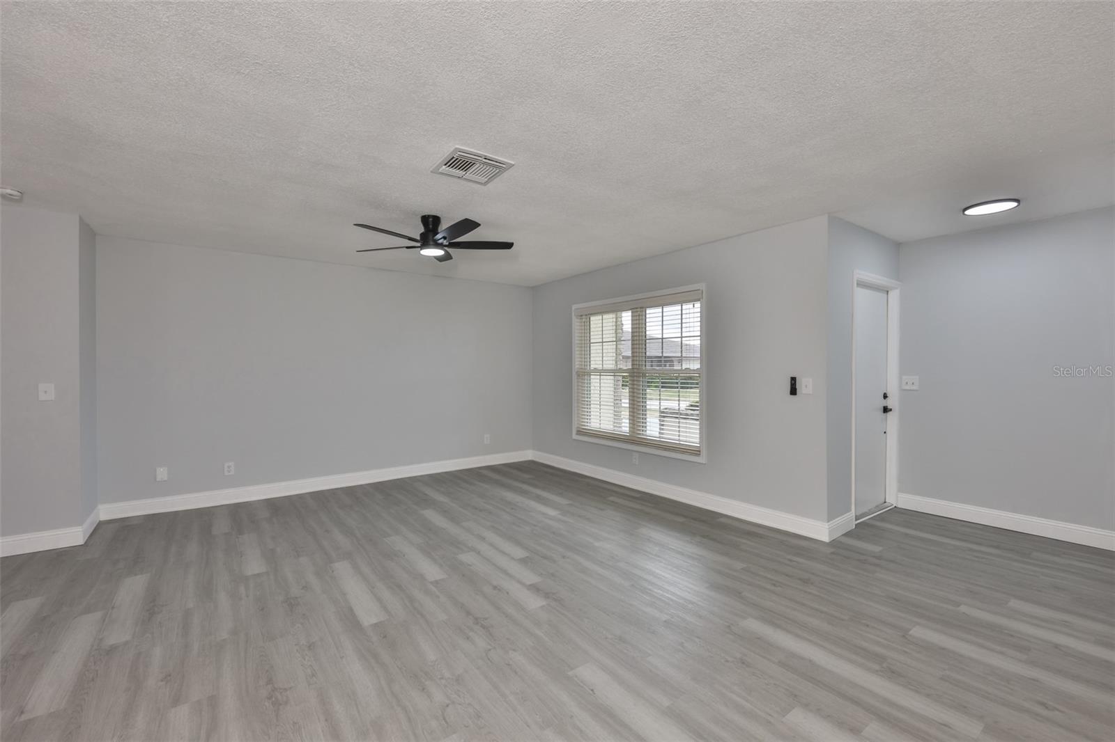 Image 25 of 61 For 1007 Strawpocket Place