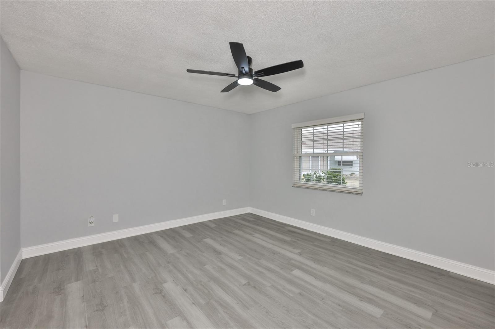 Image 29 of 61 For 1007 Strawpocket Place