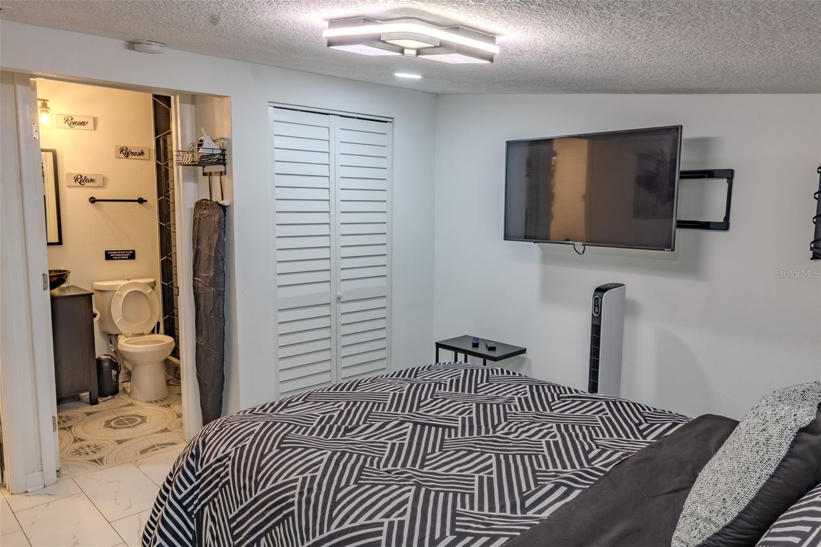 Image 11 of 25 For 11608 Boulevard