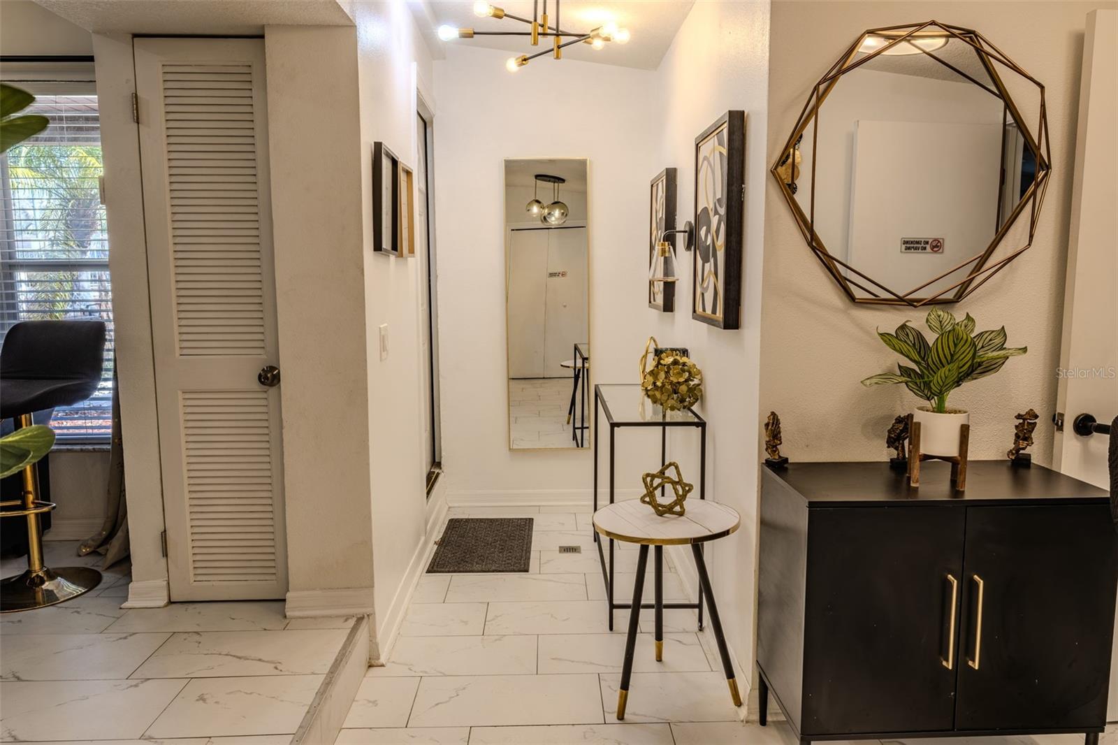 Image 5 of 25 For 11608 Boulevard