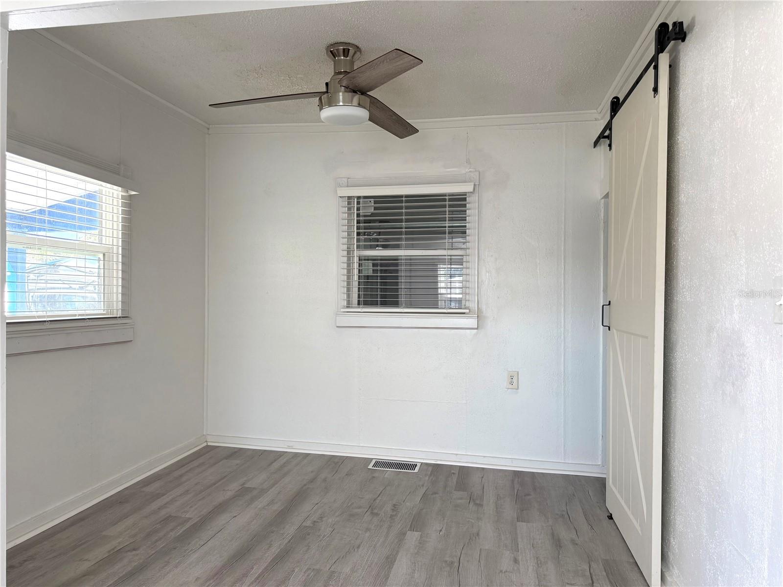 Image 6 of 14 For 2701 Brookline Avenue