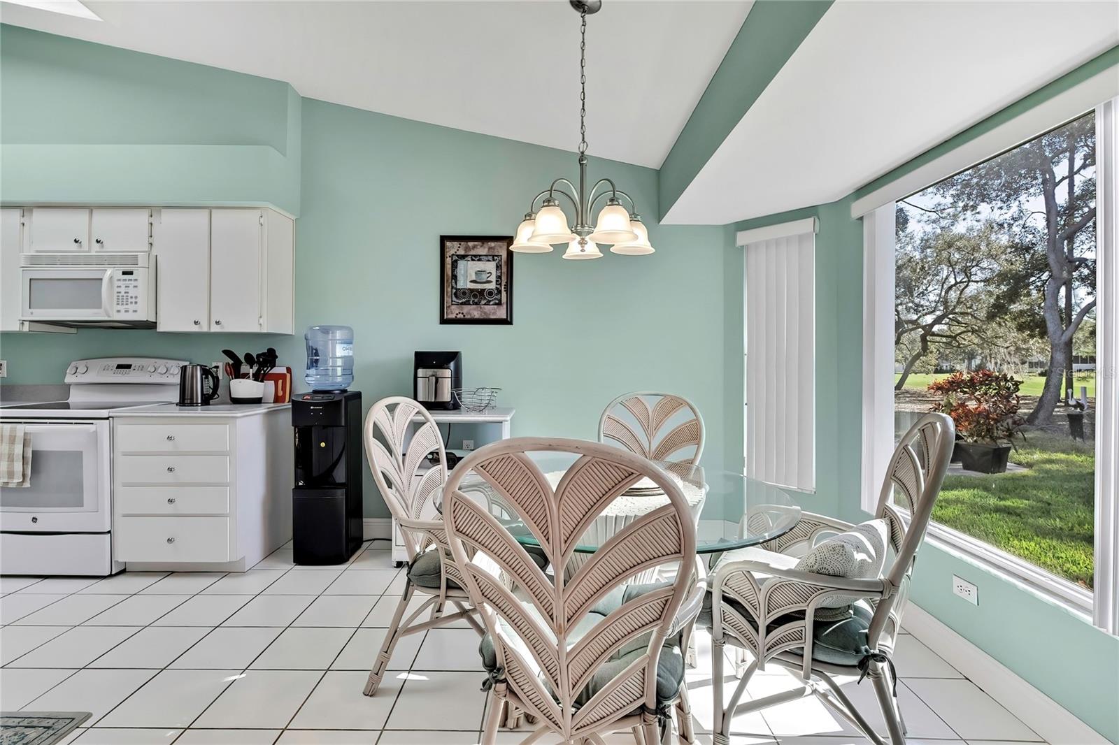 Listing photo id 9 for 7418 Baywood Forest Circle