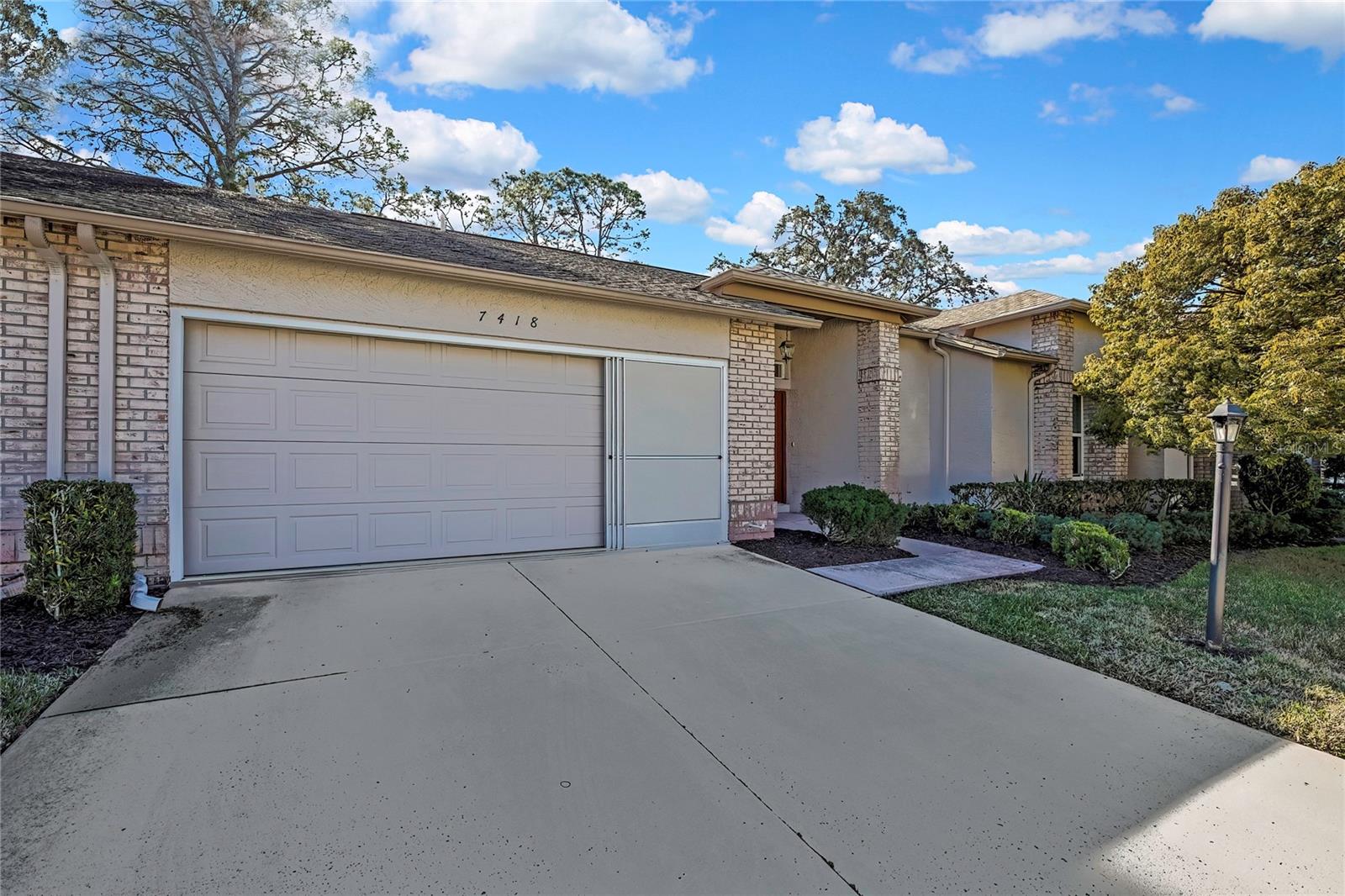 Listing photo id 36 for 7418 Baywood Forest Circle