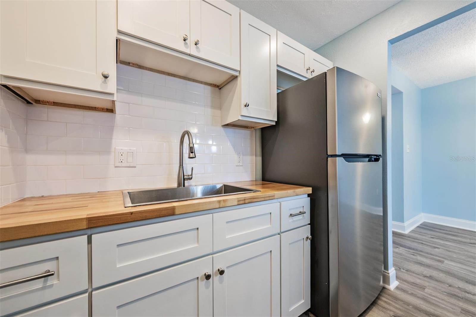 Image 6 of 23 For 233 Mcmullen Booth Road 43