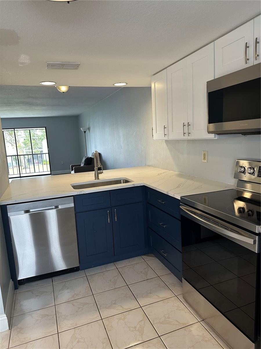 Image 10 of 30 For 106 Mary Drive 106