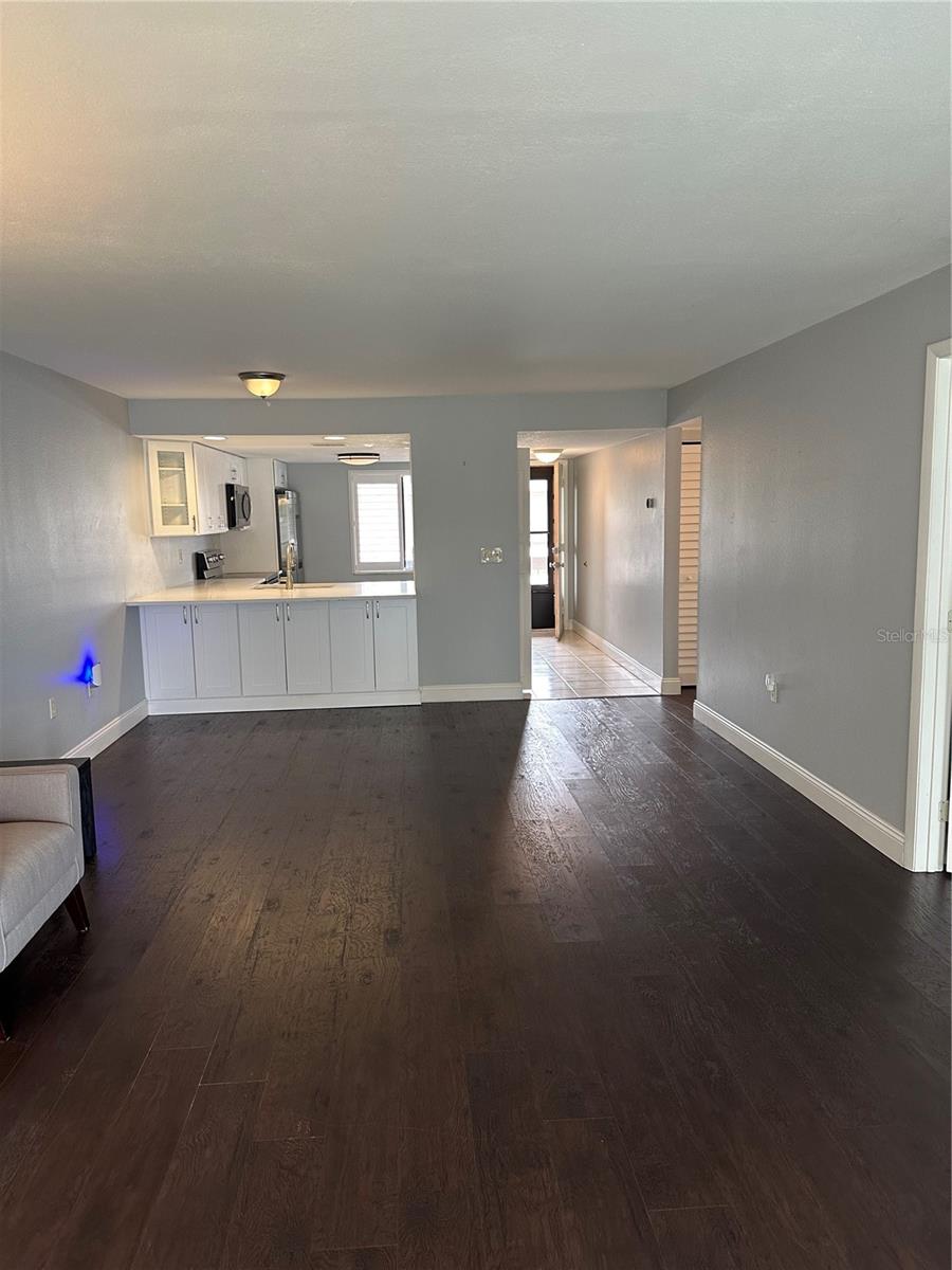 Image 26 of 30 For 106 Mary Drive 106