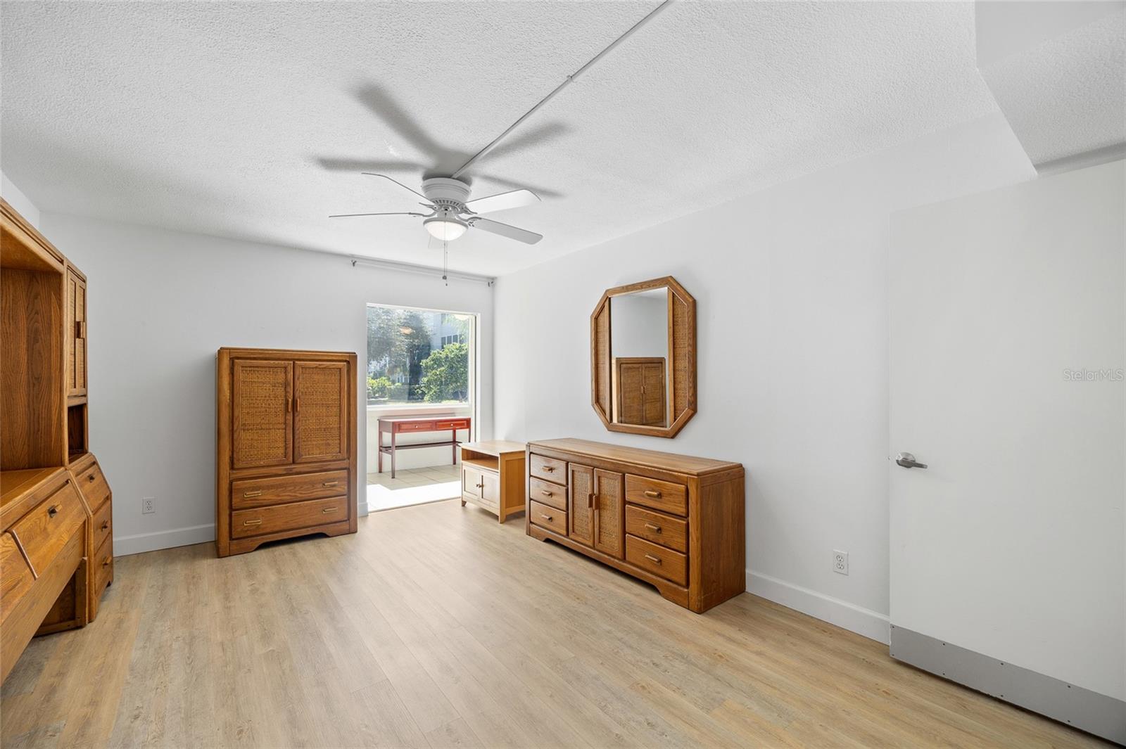 Image 18 of 37 For 9950 47th Avenue N 104