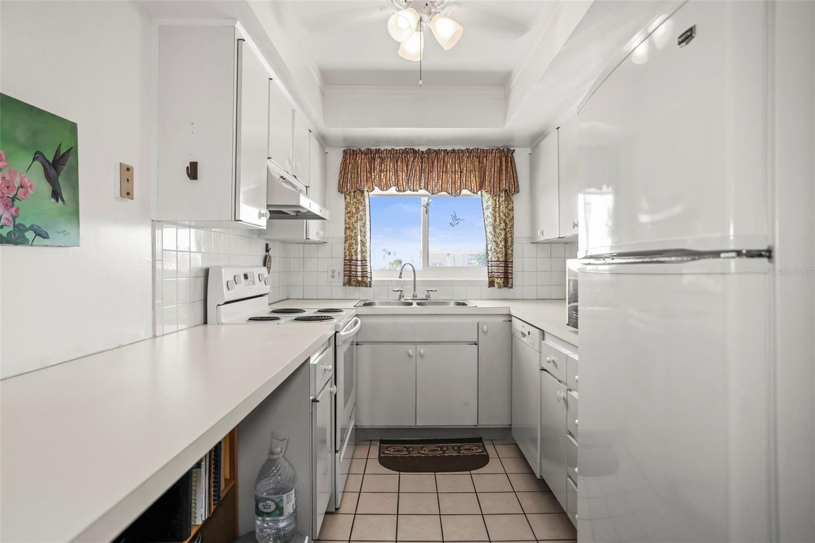 Image 14 of 42 For 6363 Gulf Winds Drive 427