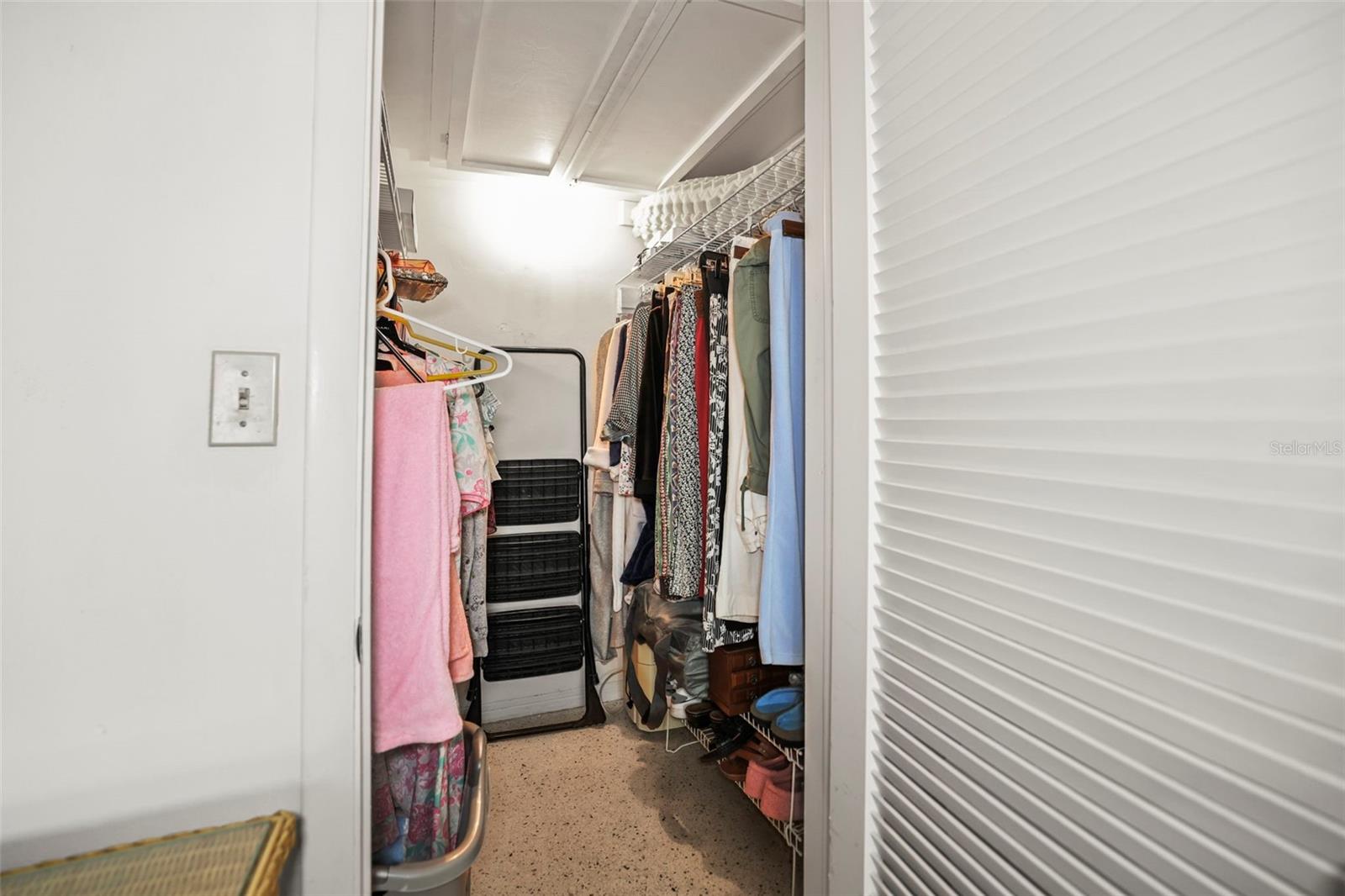 Image 18 of 42 For 6363 Gulf Winds Drive 427