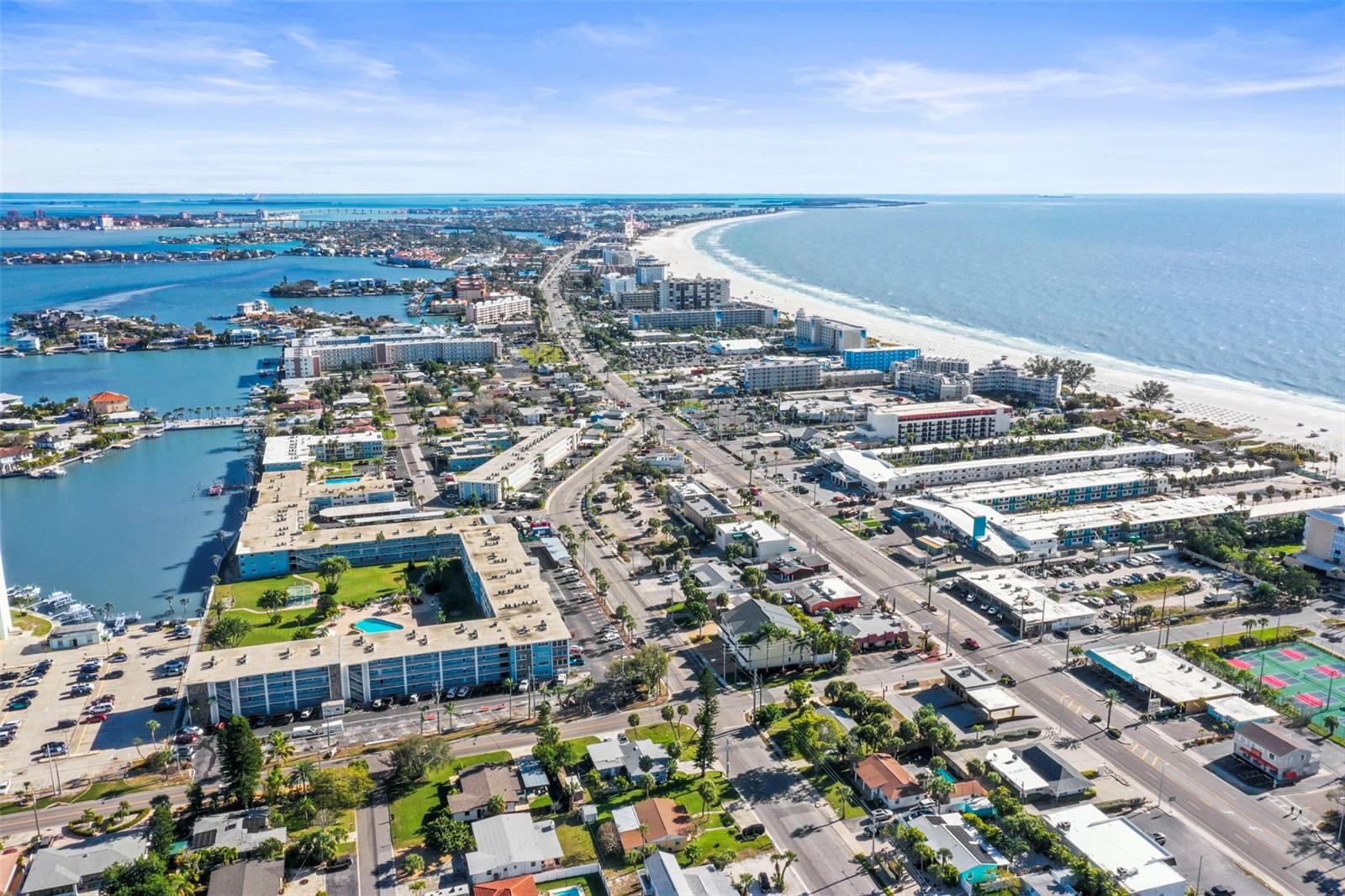 Image 41 of 42 For 6363 Gulf Winds Drive 427