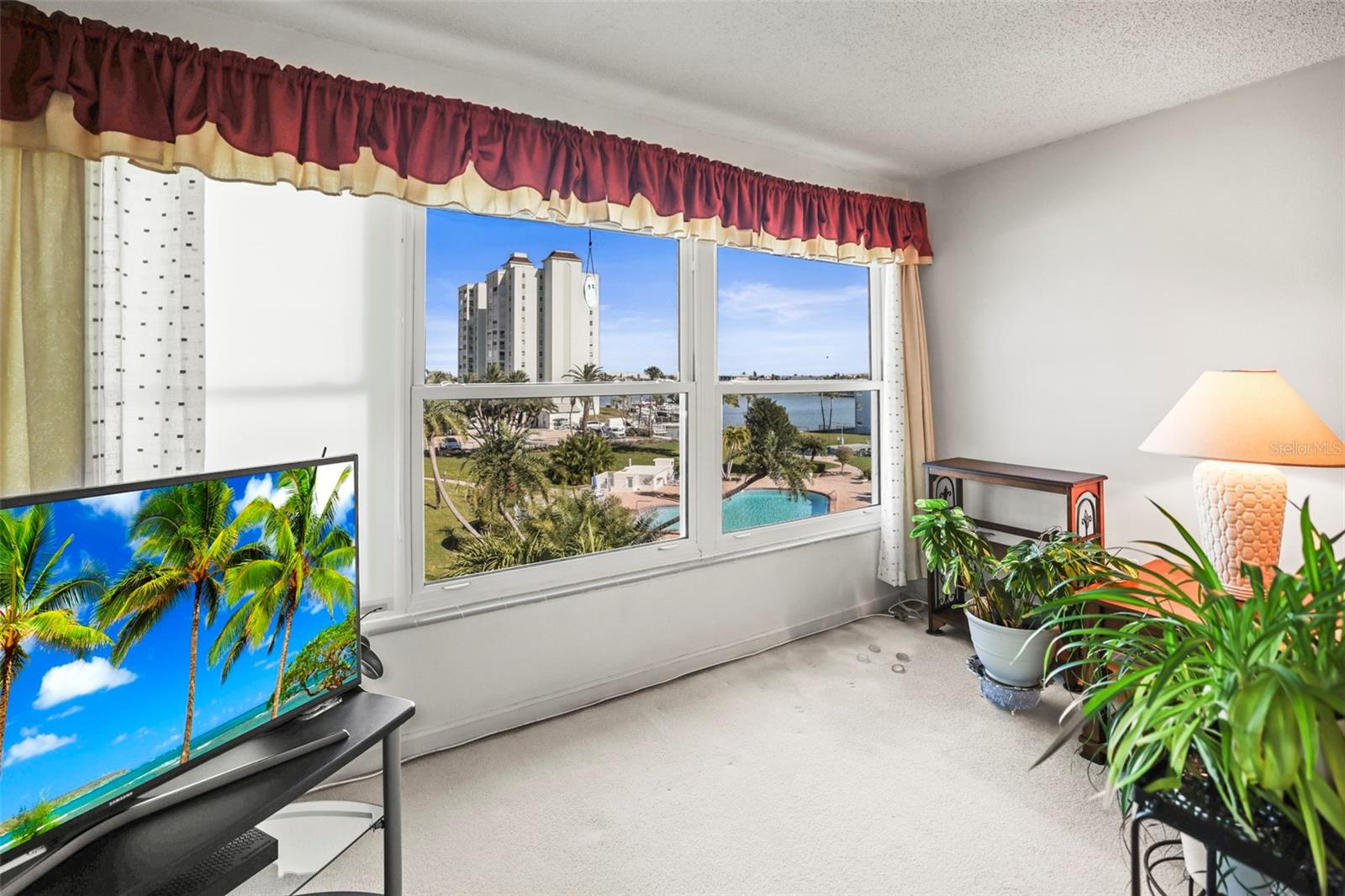 Image 5 of 42 For 6363 Gulf Winds Drive 427