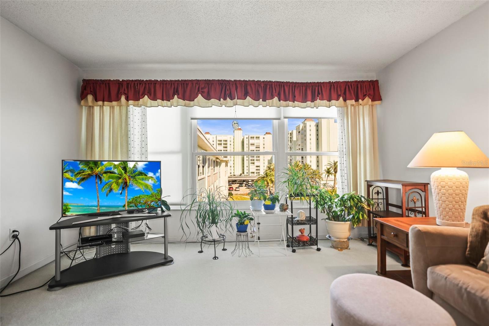 Image 7 of 42 For 6363 Gulf Winds Drive 427