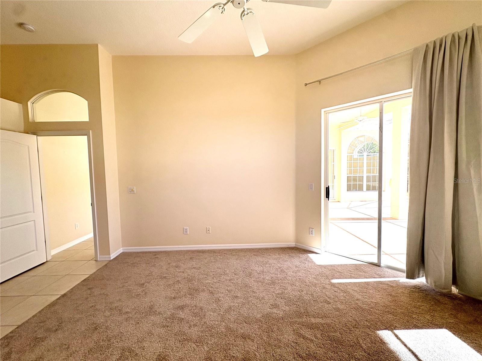 Image 20 of 39 For 731 Waterside Court